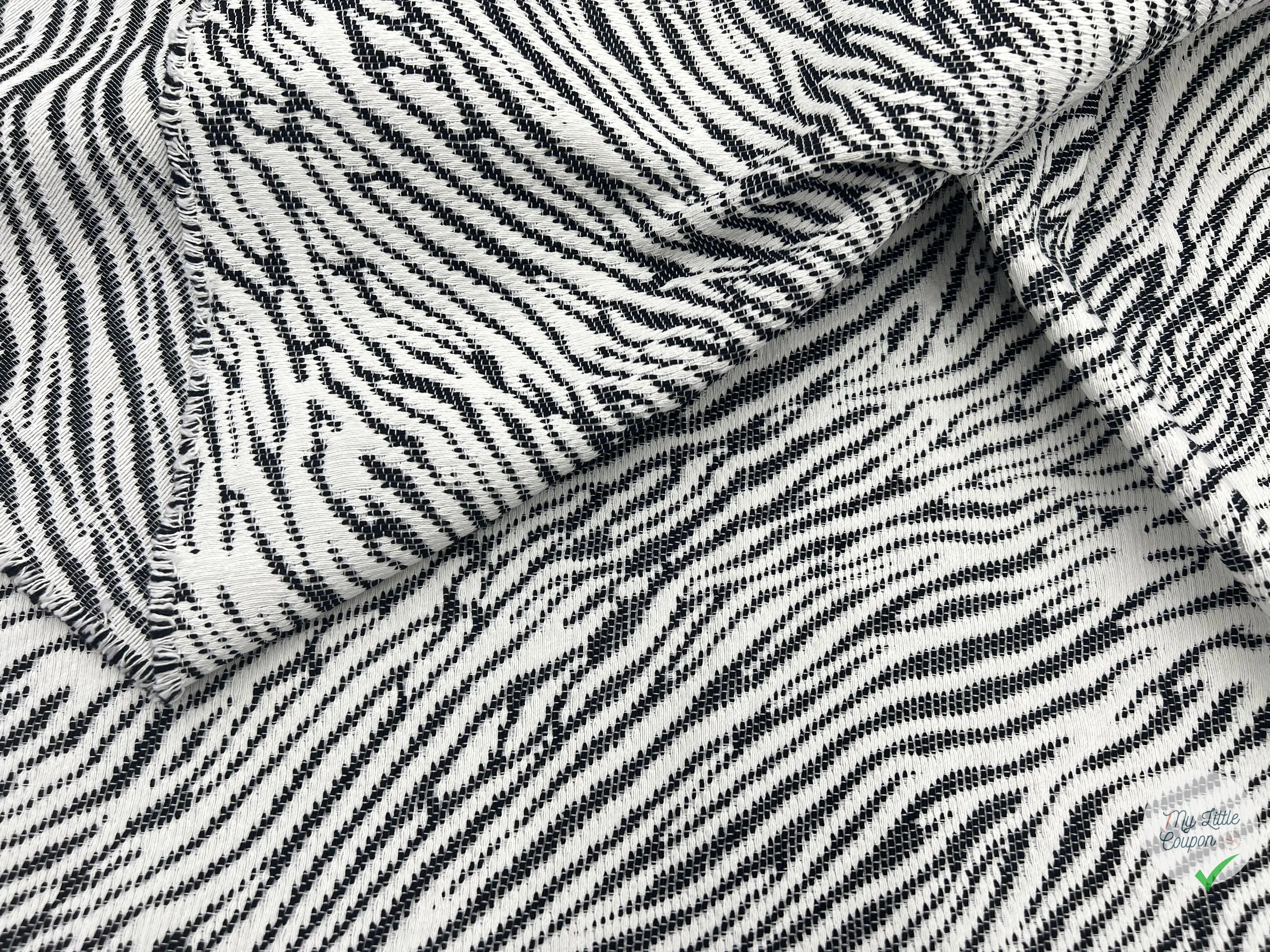 TISSU JACQUARD MOTIF ZÈBRE BLANC ET NOIR - coupon de 3 mètres - My Little Coupon - tissu - coudre