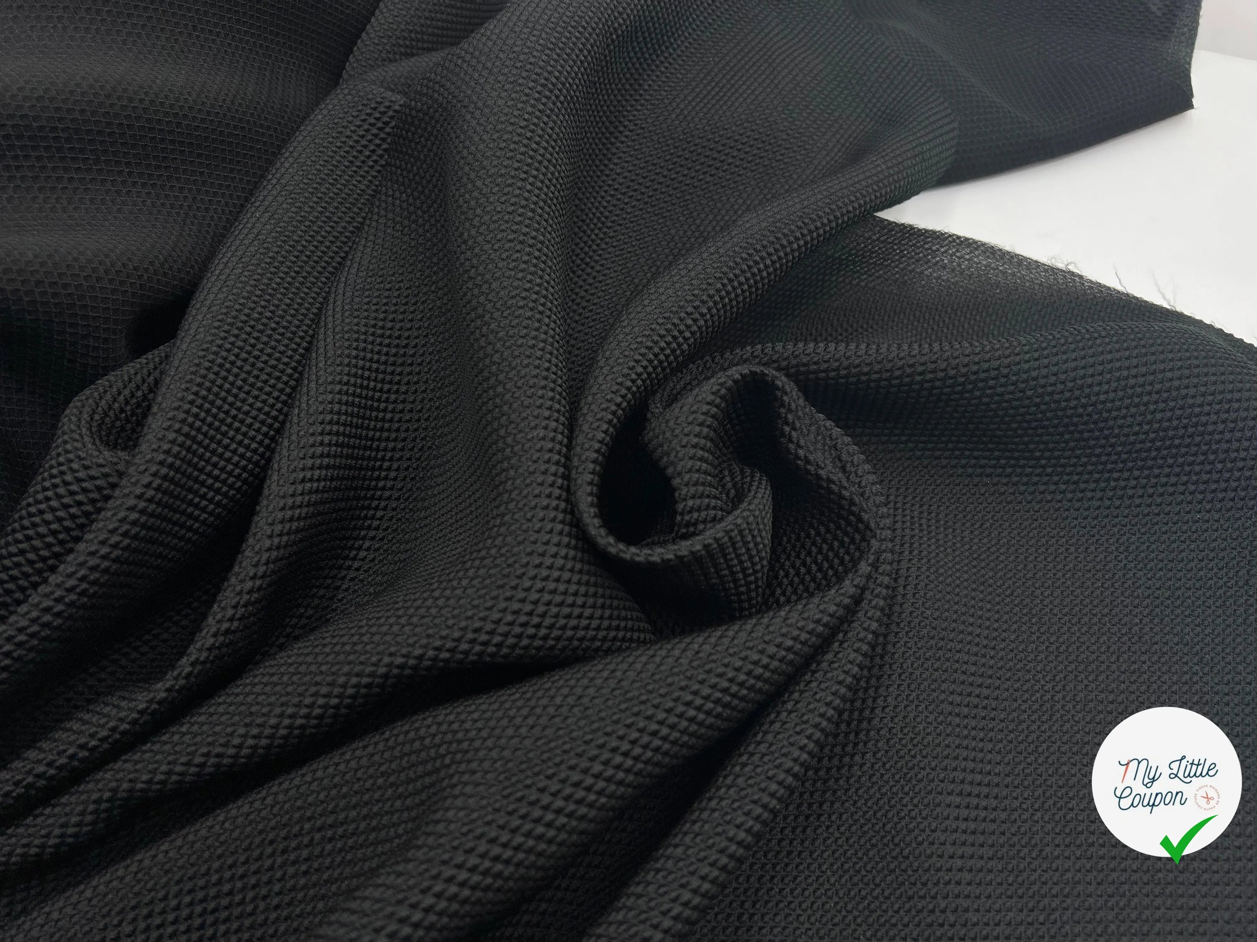 TISSU LOSANGE GAUFRÉ NOIR - My Little Coupon - tissu - coudre