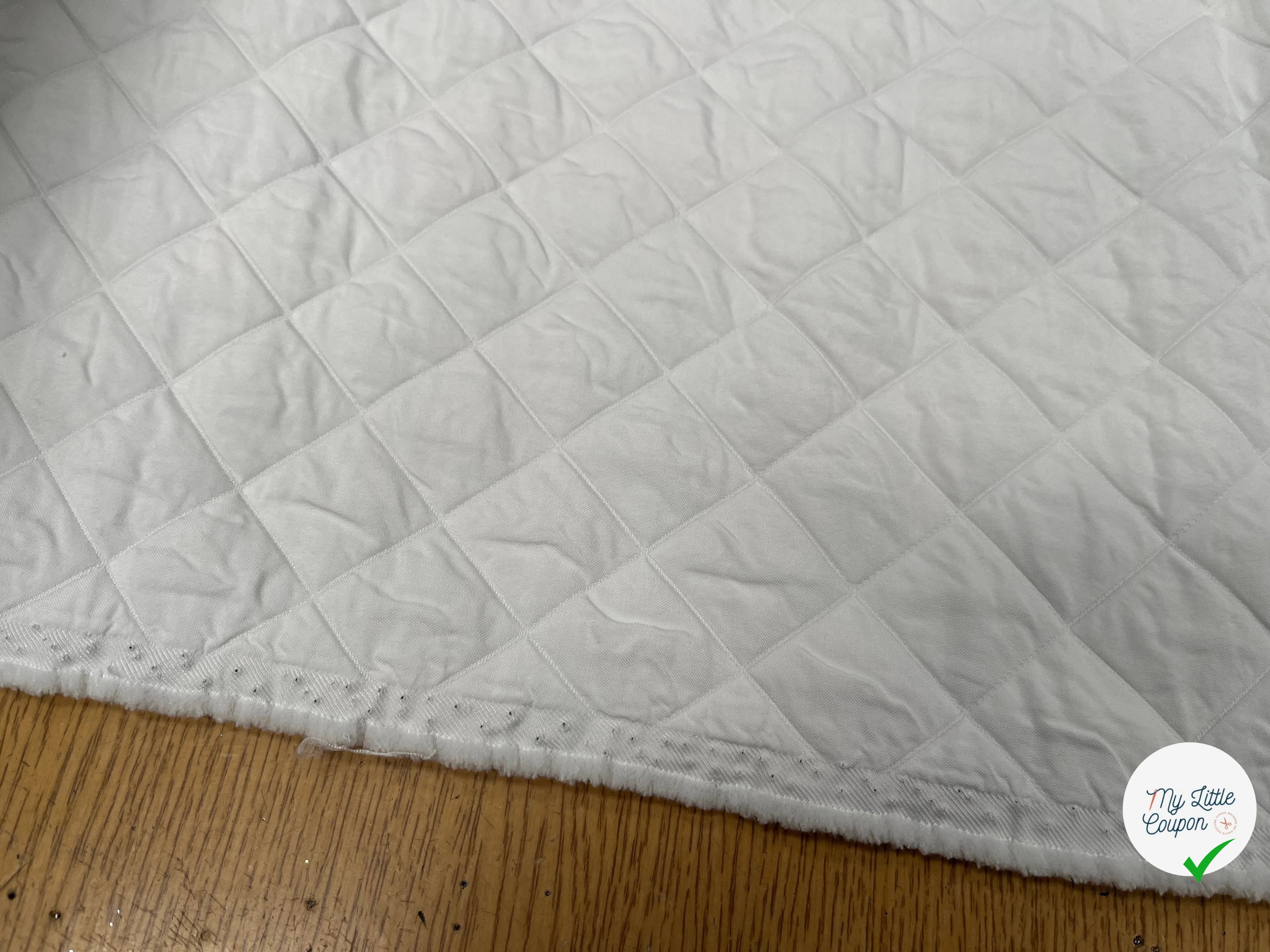 TISSU MATELASSÉ BLANC MOTIF LOSANGE ENVERS DOUX - My Little Coupon