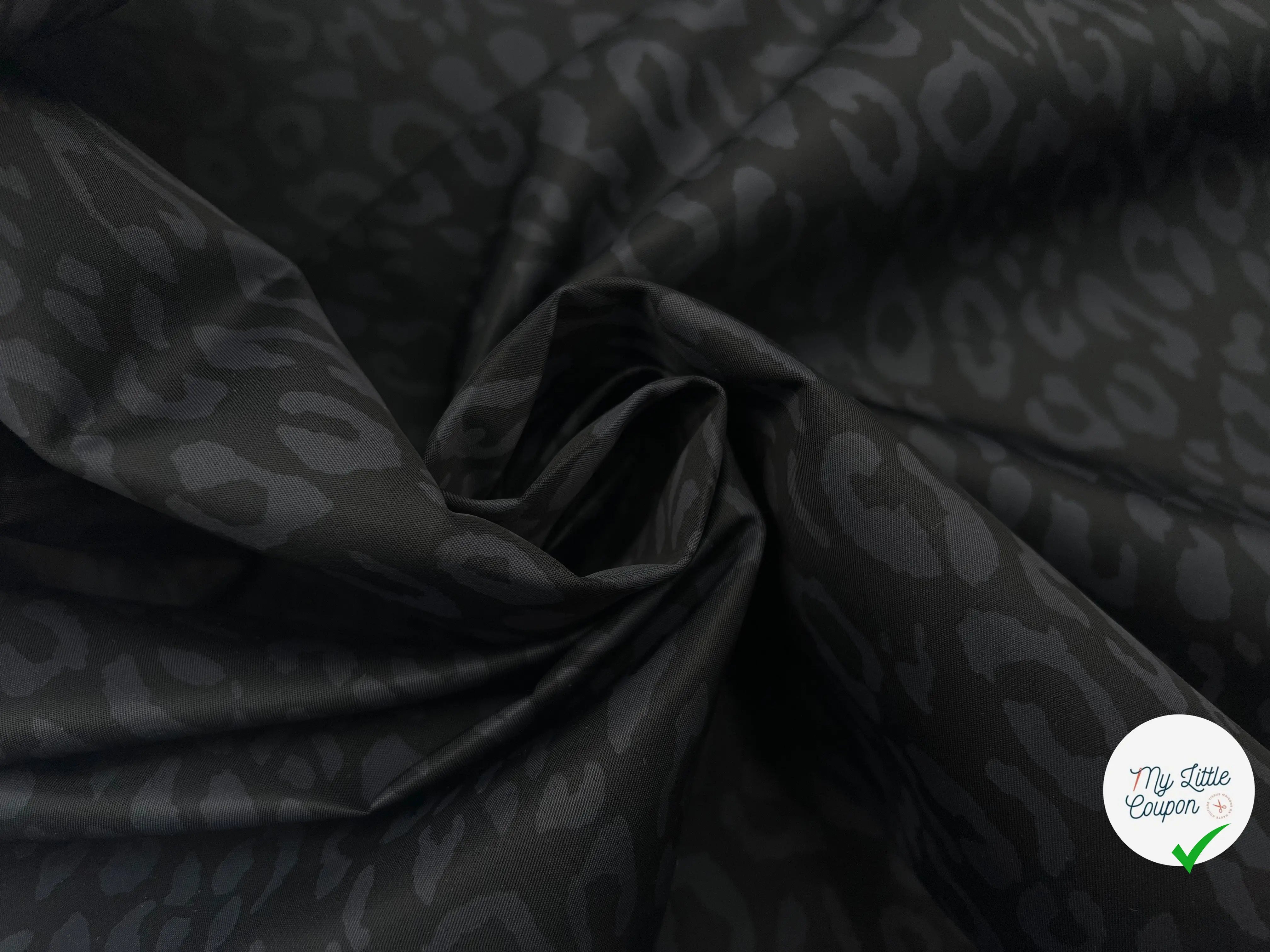 TISSU POLYESTER FRAPPE OCELOT TOUCHER ANORAK - My Little Coupon