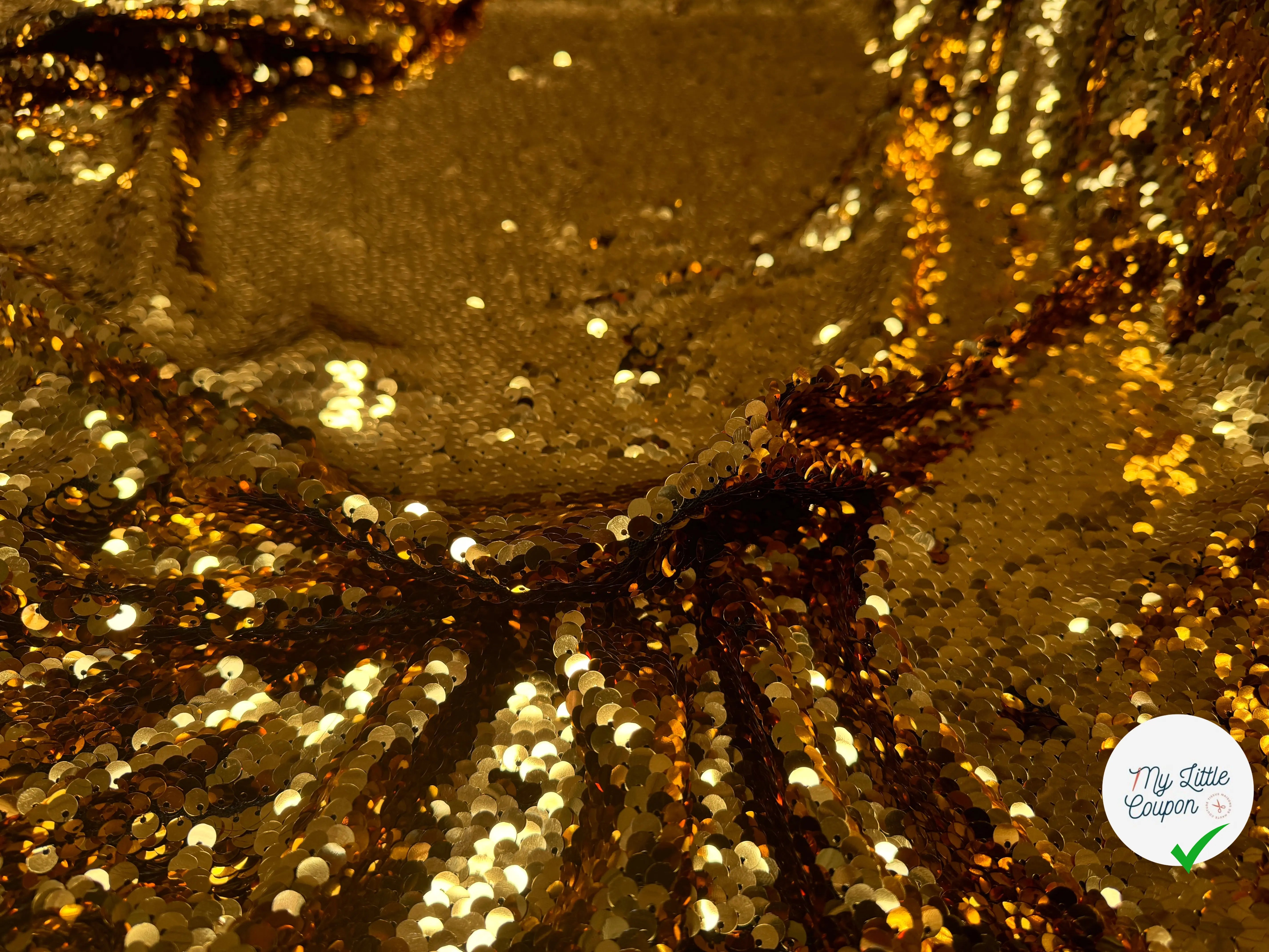 TISSU SEQUIN PAILLETTES SUR TULLE GOLD - My Little Coupon