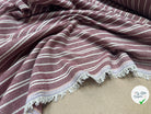 TOILE COTON RAYURES IRREGULIERES ELEGANTES EFFET LIN FOND ROUGE - My Little Coupon