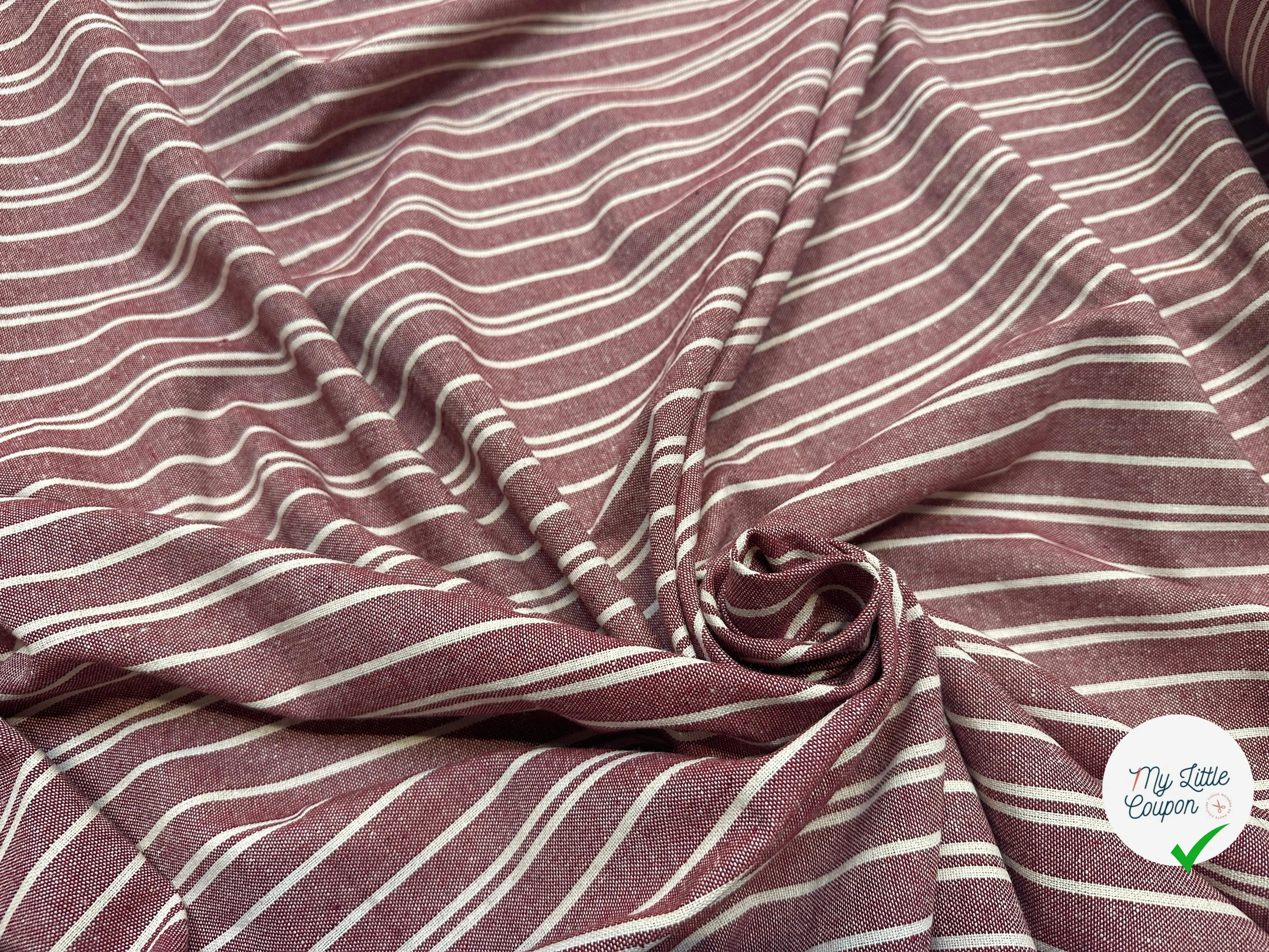 TOILE COTON RAYURES IRREGULIERES ELEGANTES EFFET LIN FOND ROUGE - My Little Coupon