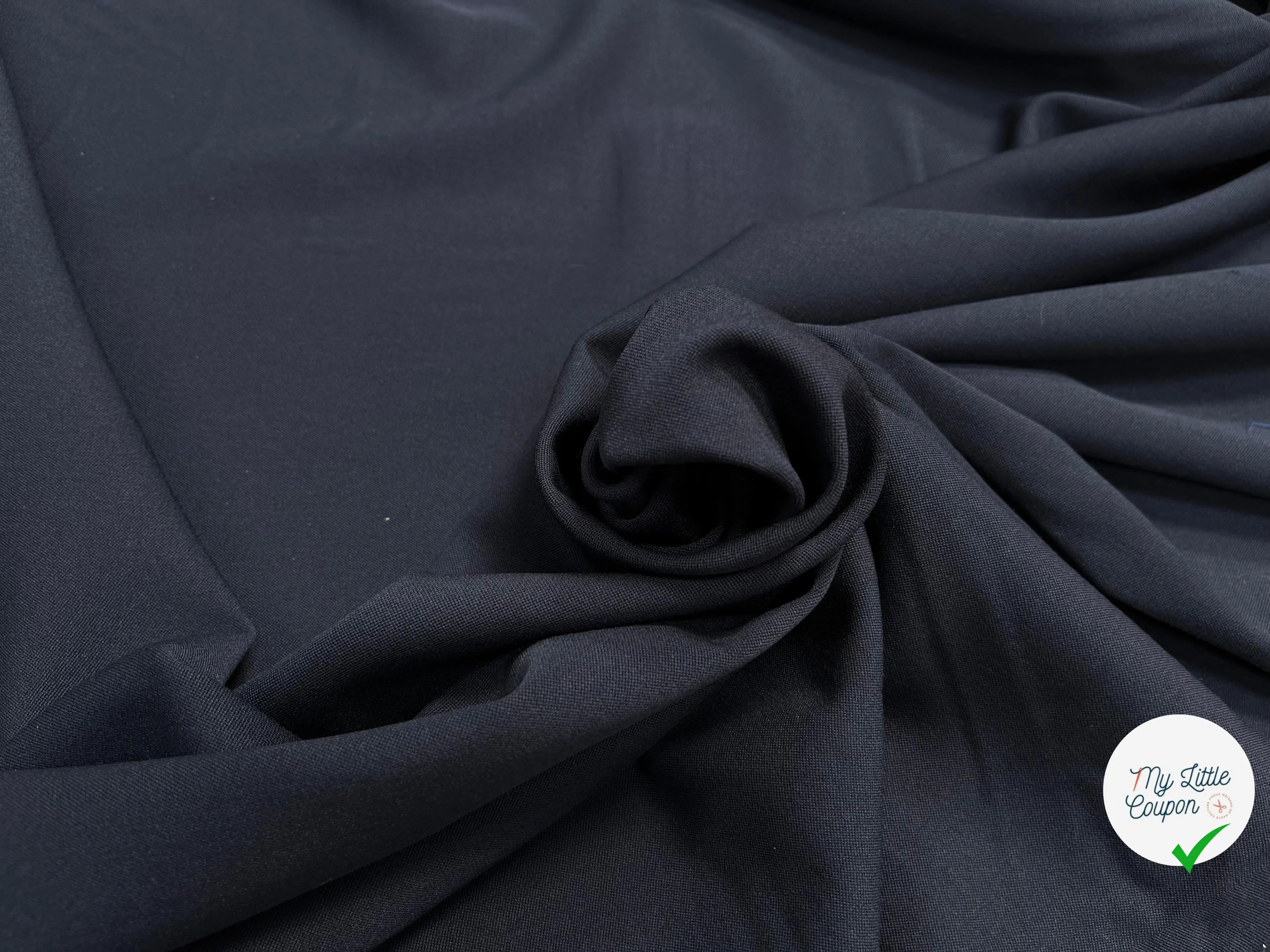 TOILE DE LAINE TEXTURÉ SOUPLE (BLEU MARINE) - My Little Coupon