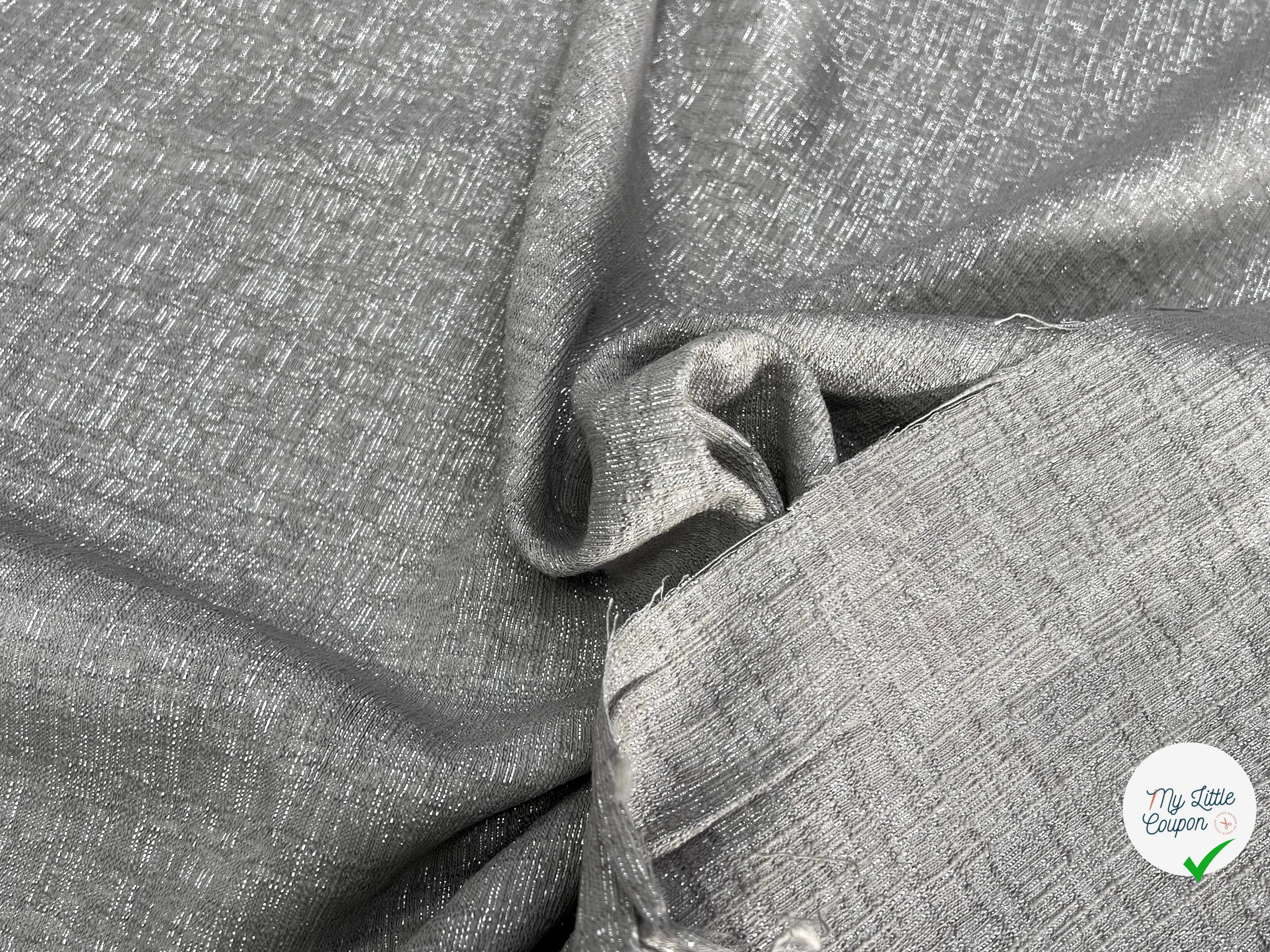 TOILE FIL À FIL TEXTURÉE BEIGE FILS ARGENTÉ - My Little Coupon