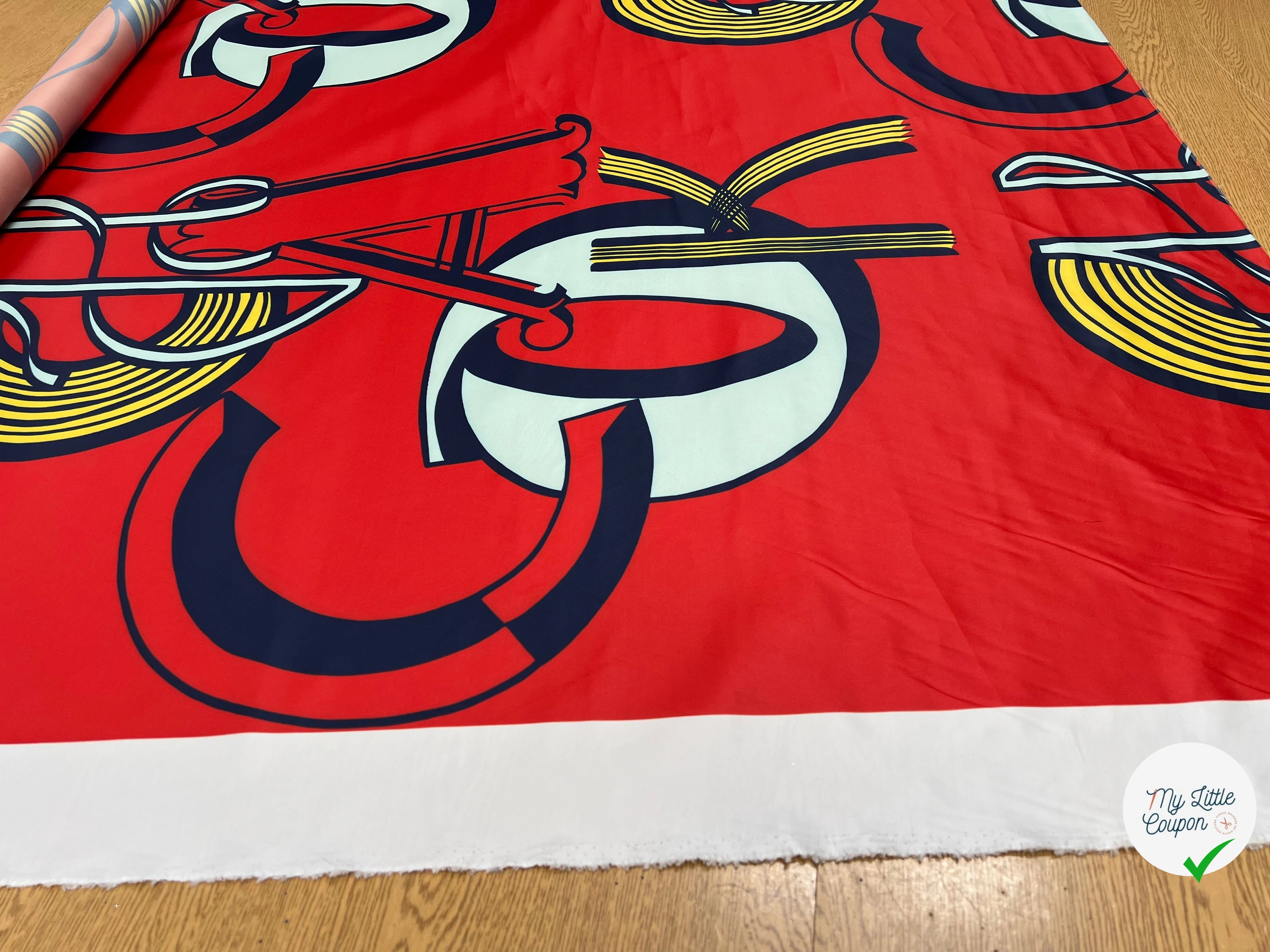 TOILE FOND ROUGE MOTIF ABSTRAIT 152CM - My Little Coupon