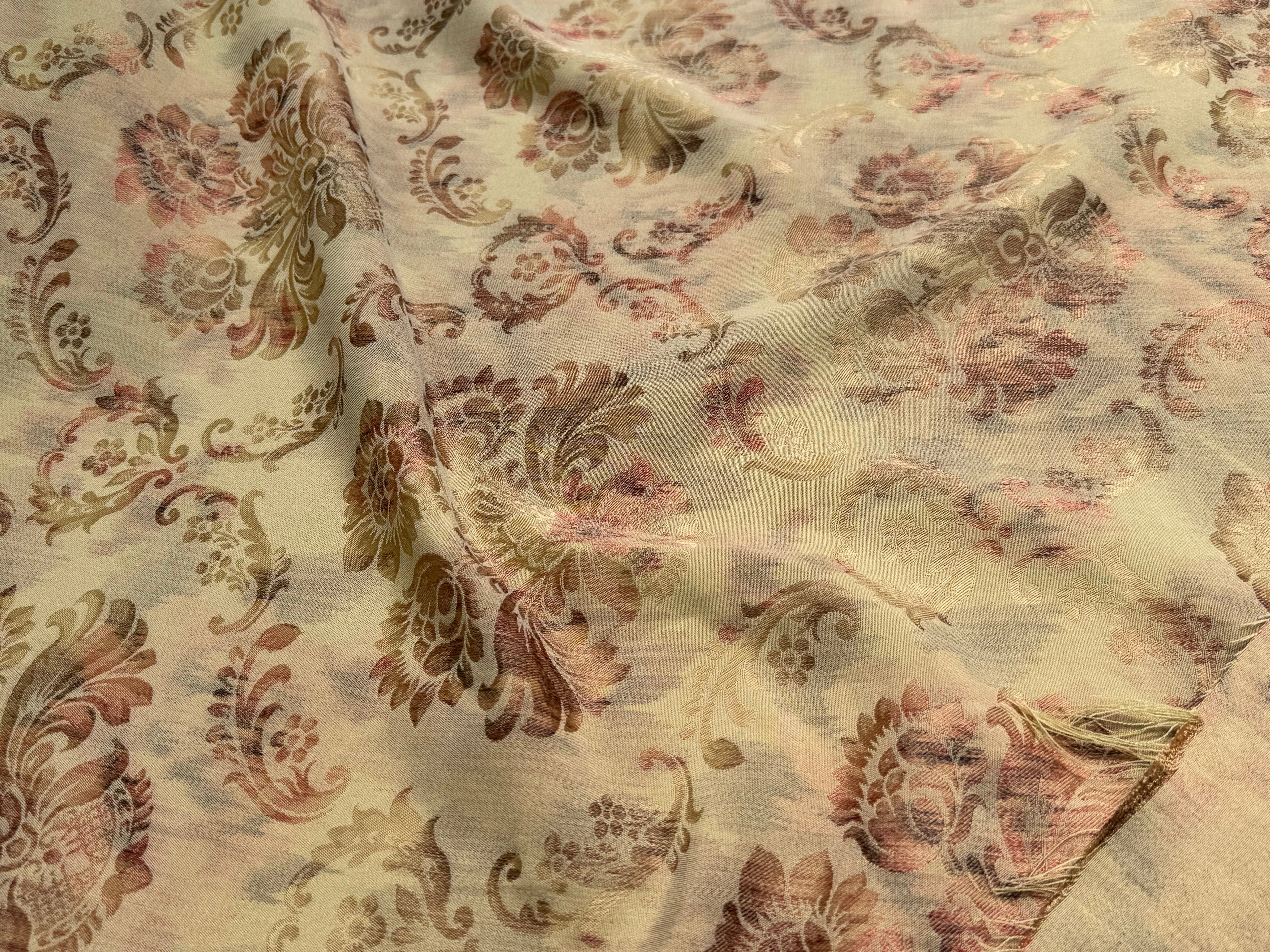 TOILE JACQUARD LOURDE IMPÉRIAL MOTIFS FLORAUX - My Little Coupon