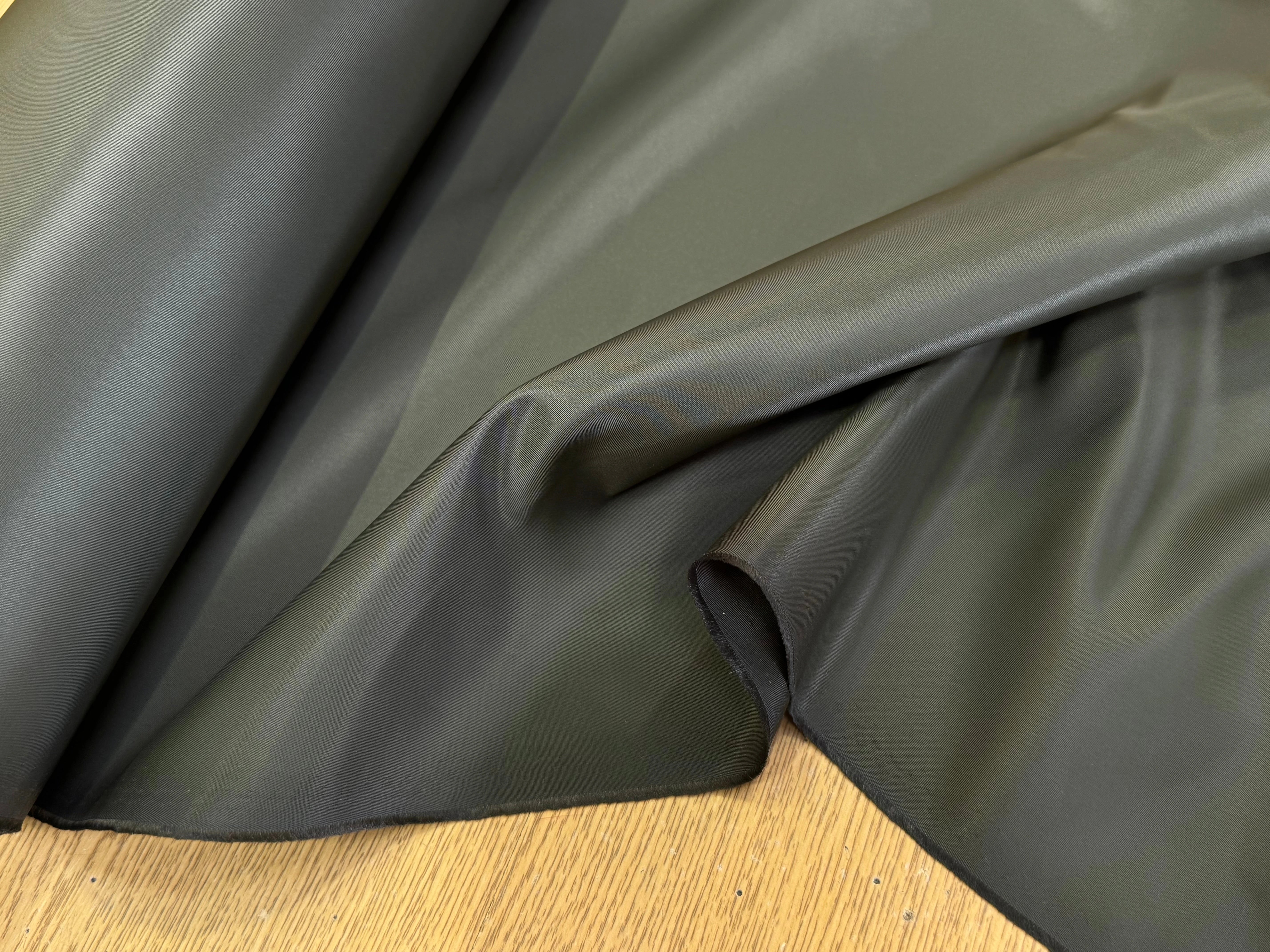 TOILE SATIN LOURD VERT OLIVE - My Little Coupon