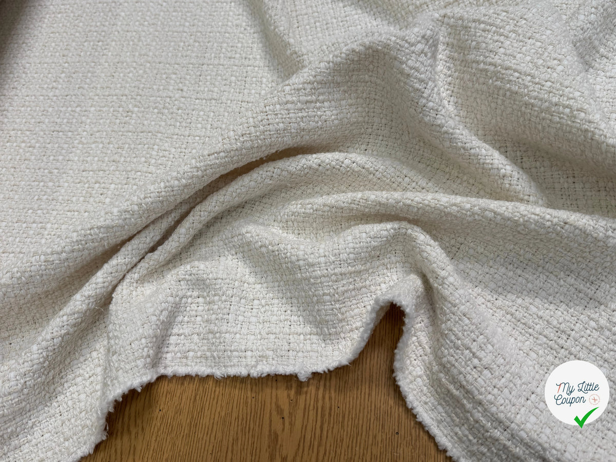 Tissu tweed bouclé coton texturé écru - texture en gros plan