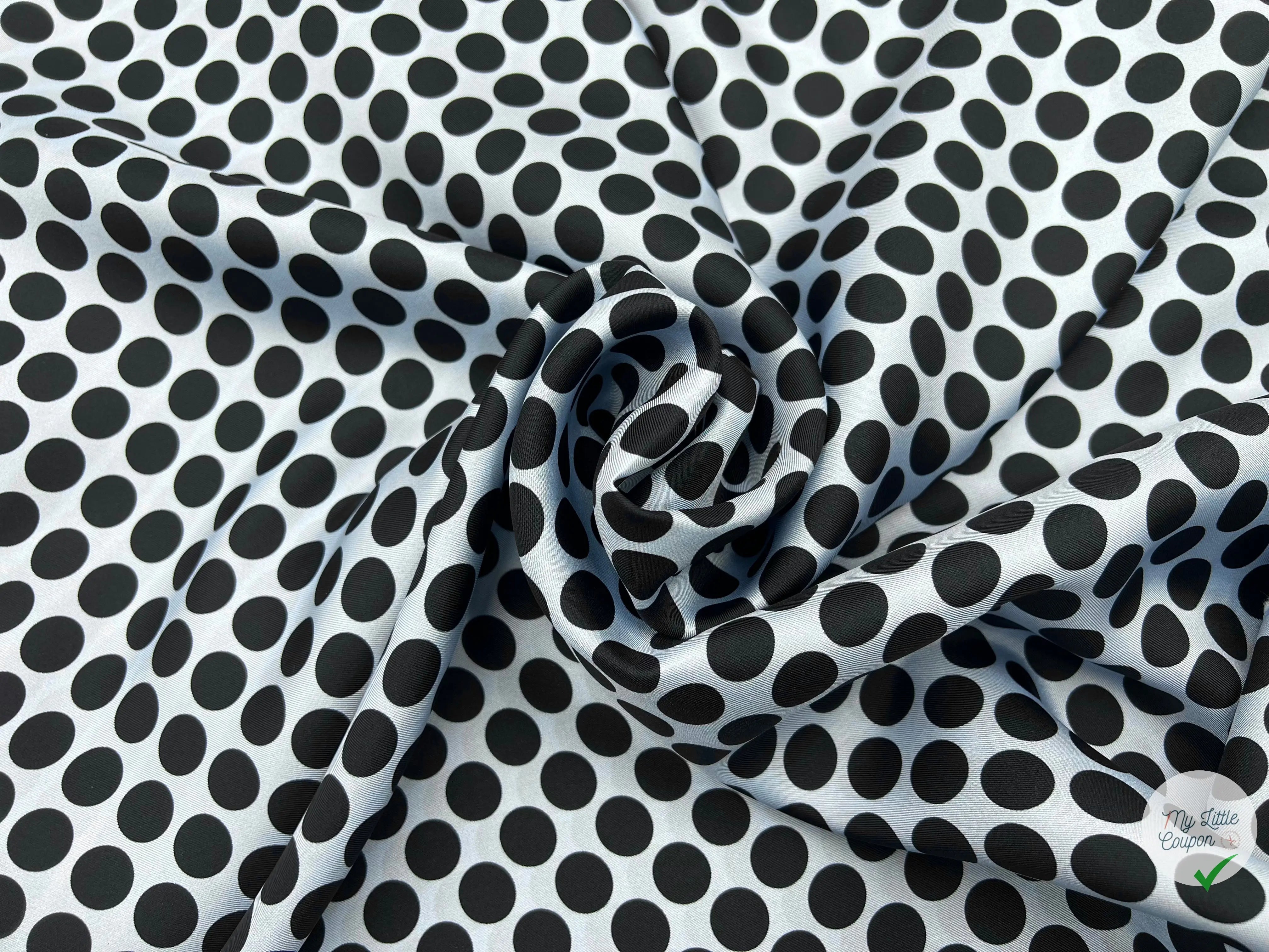 TWILL DE SOIE POIS NOIR FOND BLEU CIEL - coupon de tissu de 3 mètres - My Little Coupon - tissu - coudre