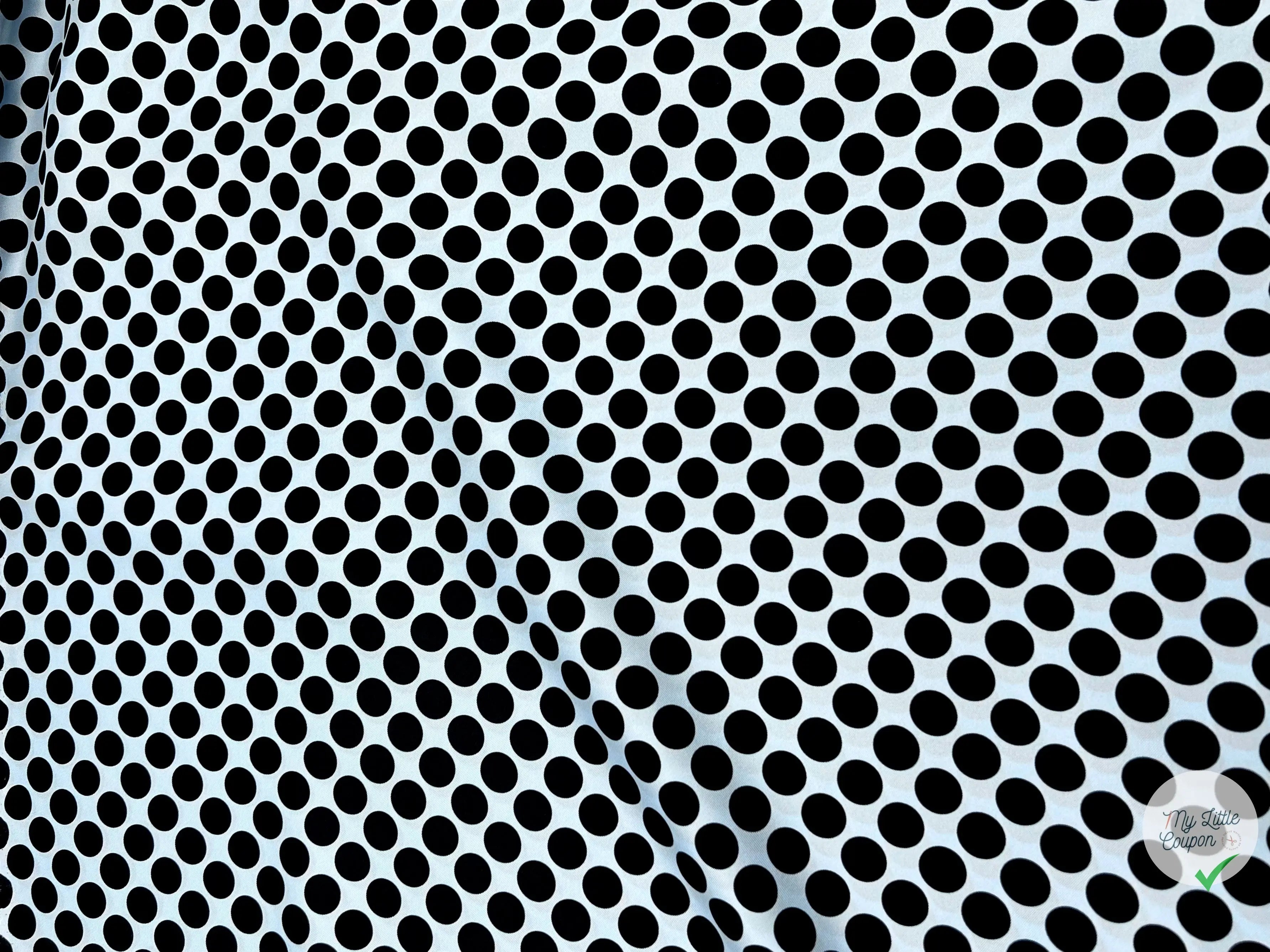 TWILL DE SOIE POIS NOIR FOND BLEU CIEL - coupon de tissu de 3 mètres - My Little Coupon - tissu - coudre