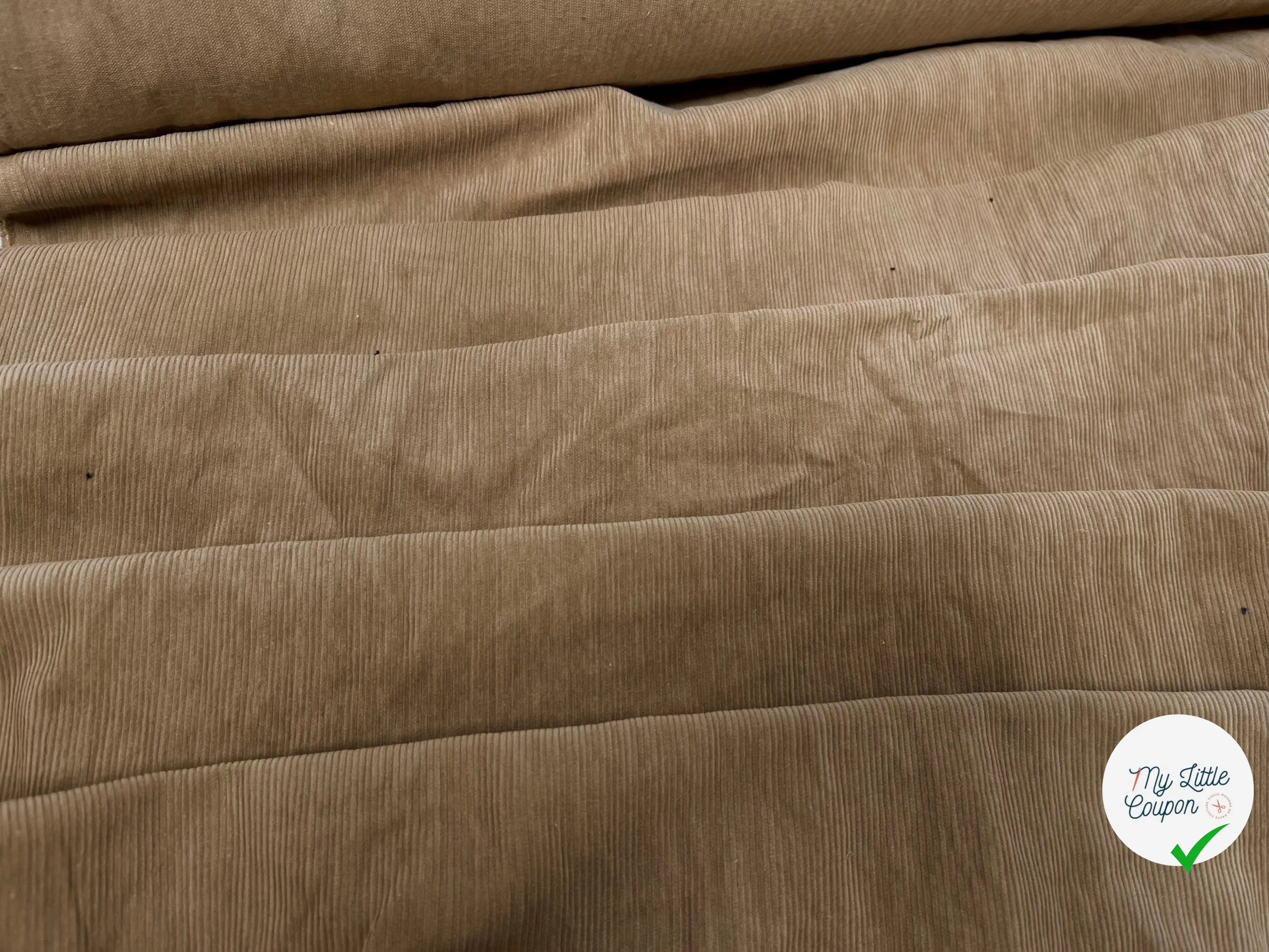 VELOURS 1000 RAIES COTON BEIGE CAMEL TOUCHER CRAQUANT - My Little Coupon