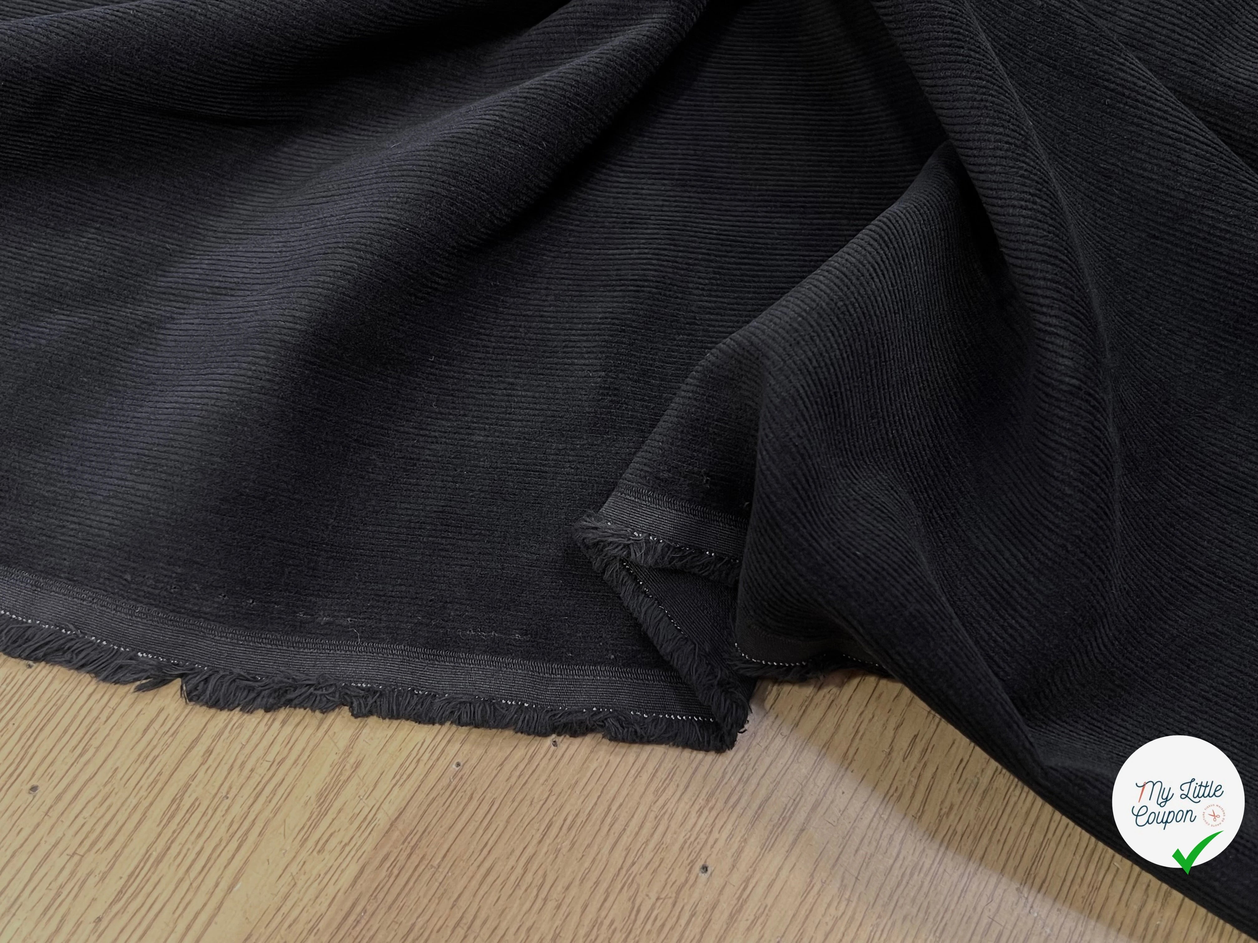 VELOURS 1000 RAIES NOIR - My Little Coupon