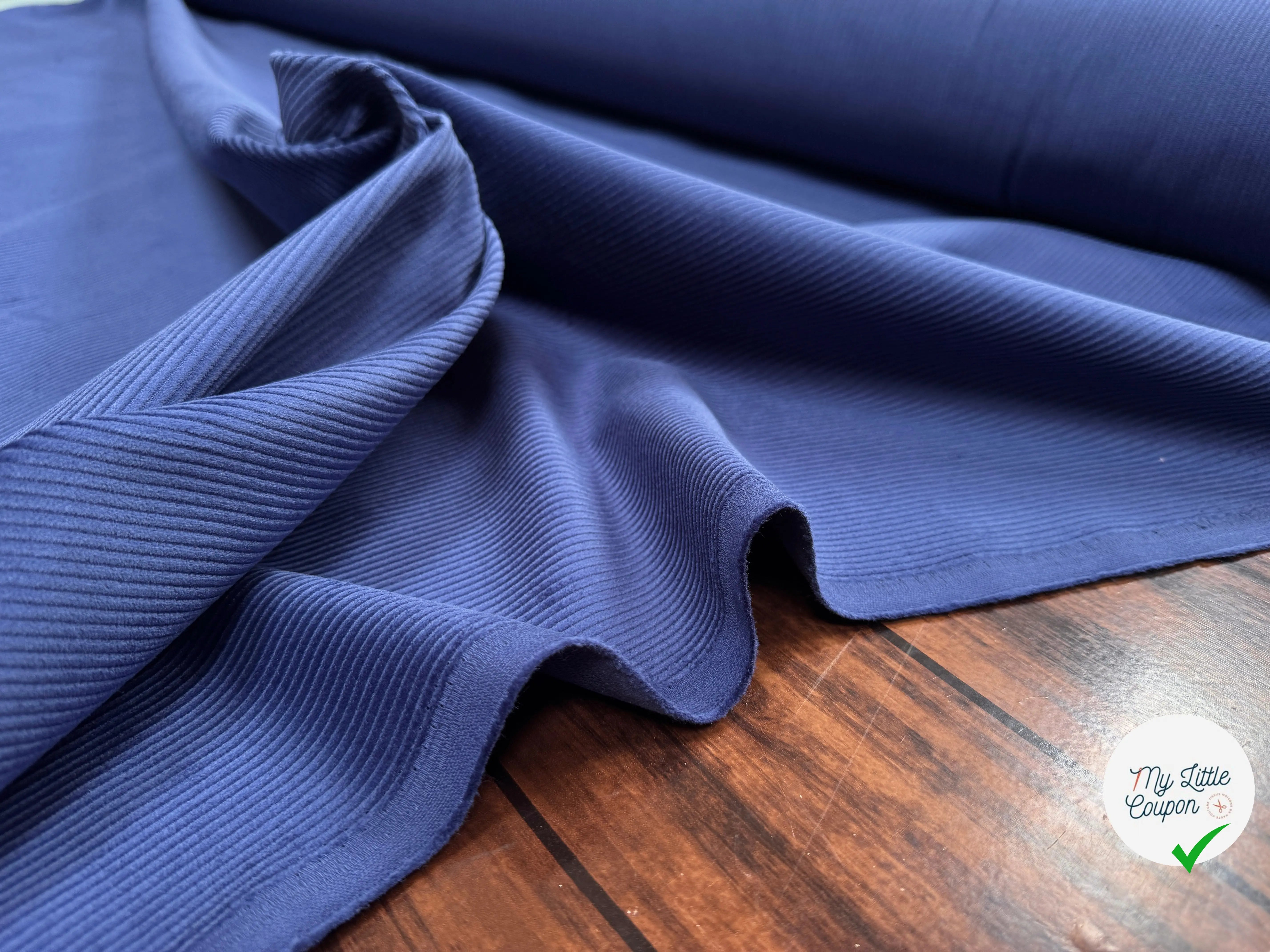 VELOURS 500 RAIES UNI BLEU FONCÉ 150 - My Little Coupon