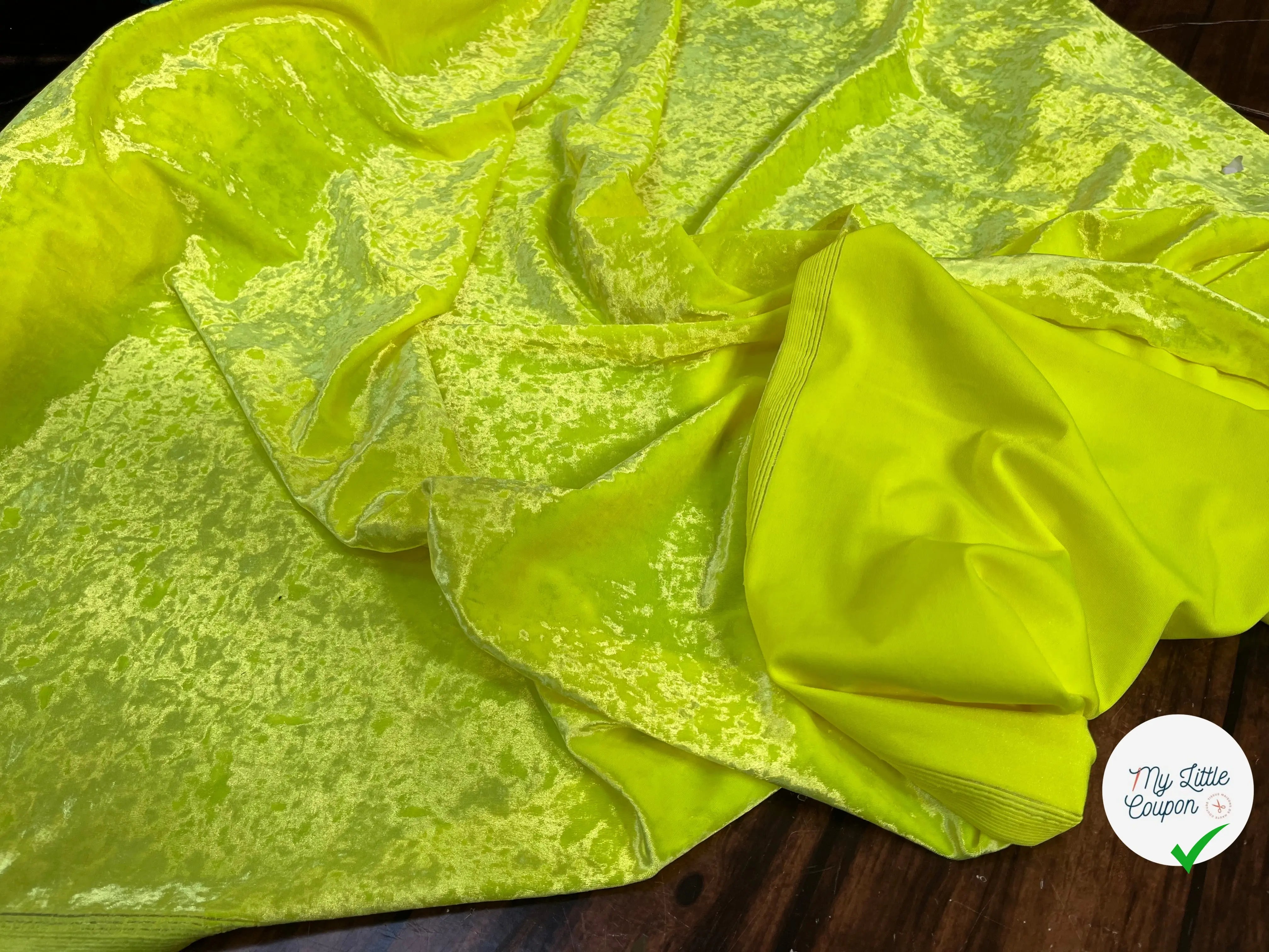 VELOURS CARVICO MAILLE STRETCH JAUNE FLUO - My Little Coupon