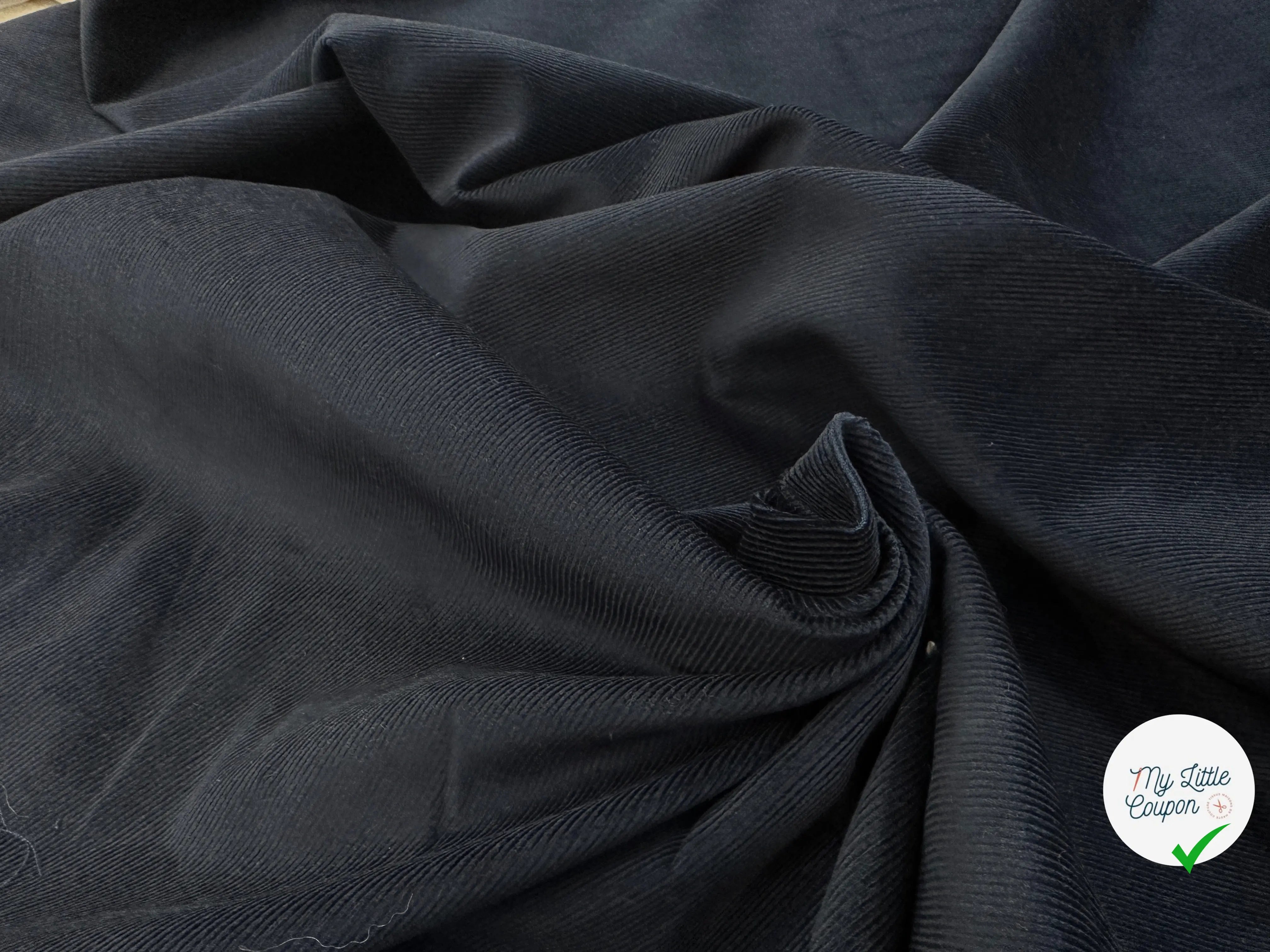 VELOURS CORDUROY MILLE RAIES OCÉAN BLEU MLC INTERN