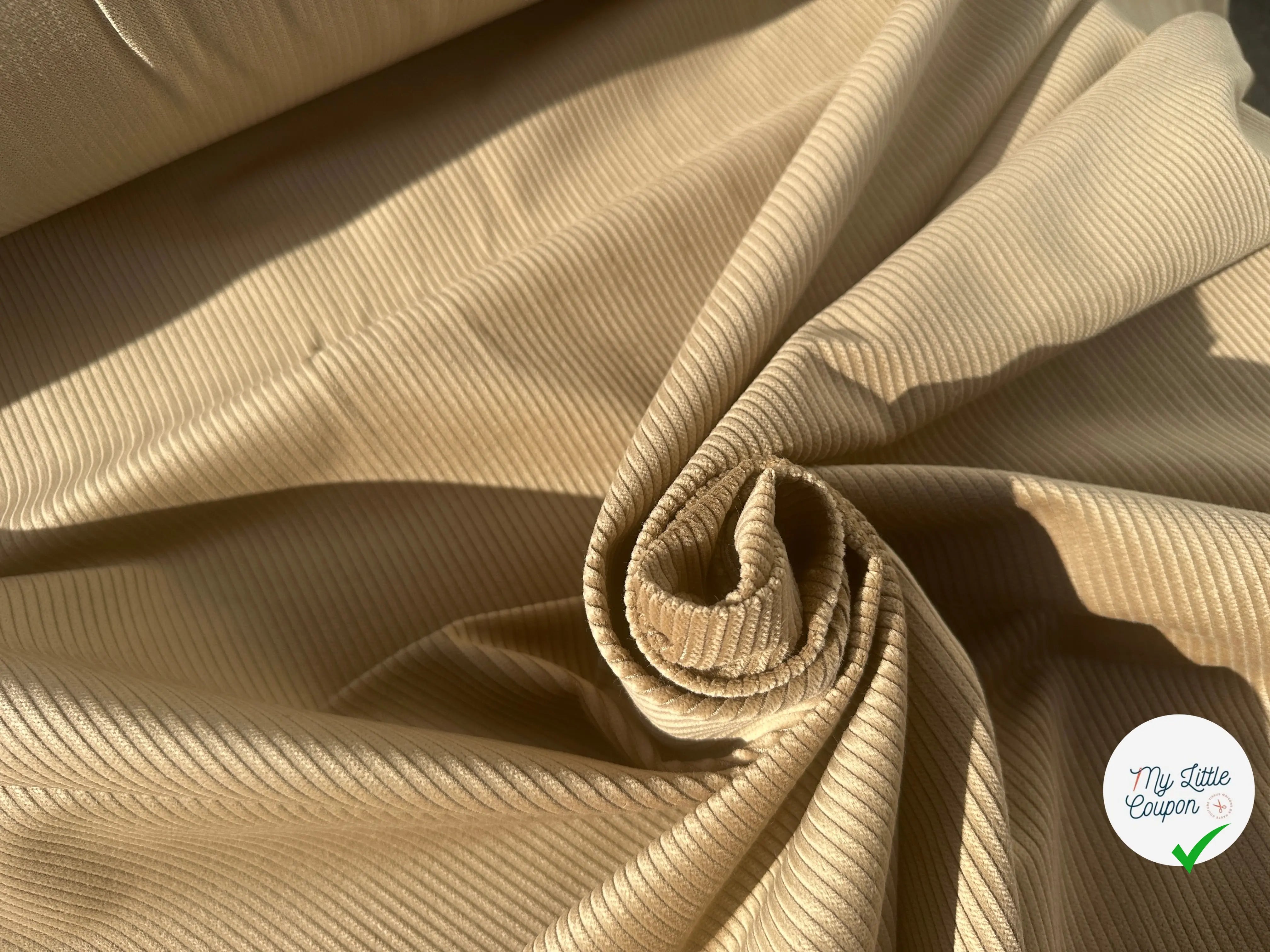 VELOURS CÔTELÉ CHIC BEIGE MOYEN STRETCH - My Little Coupon