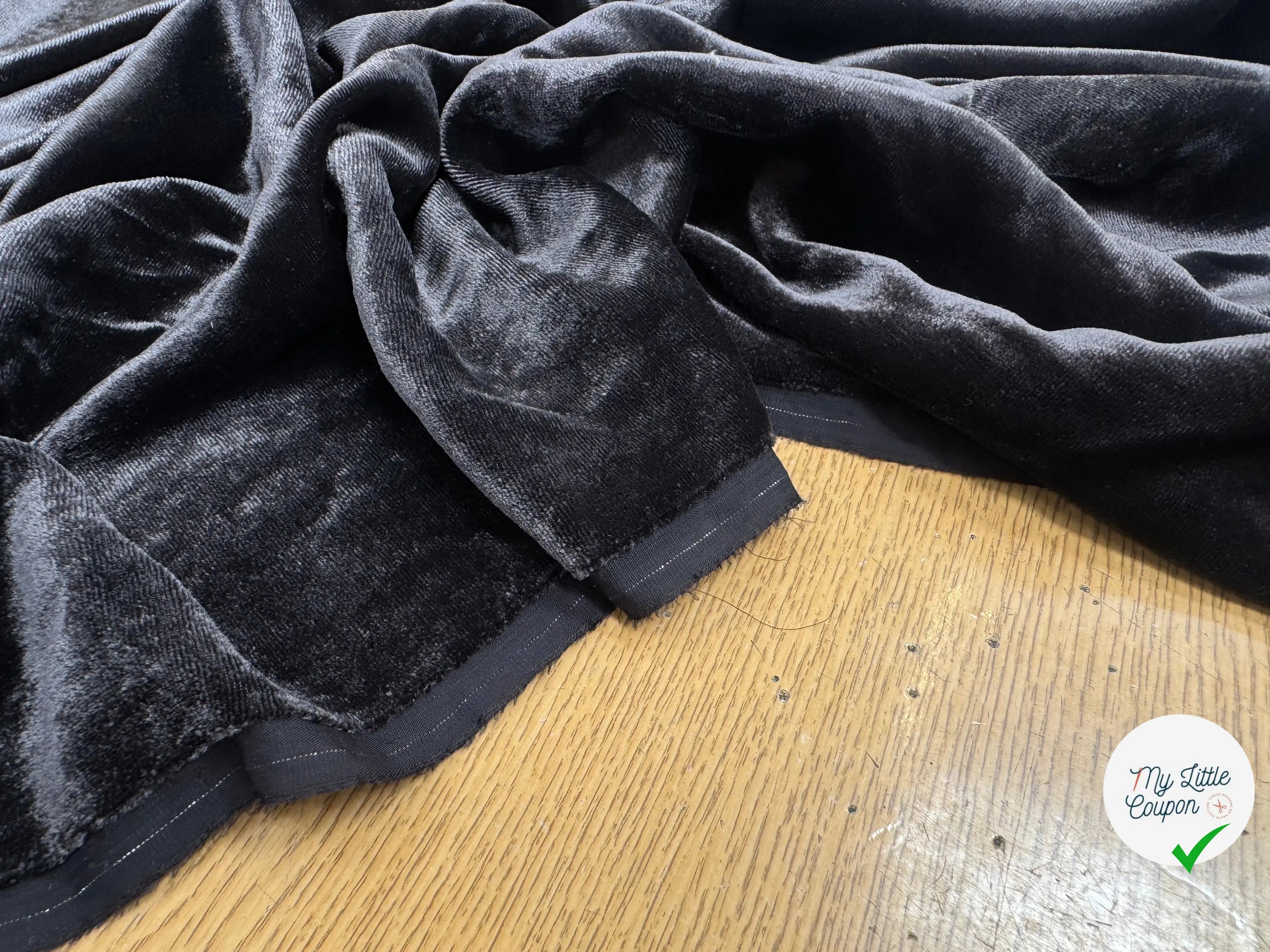 VELOURS DE SOIE NOIR - My Little Coupon