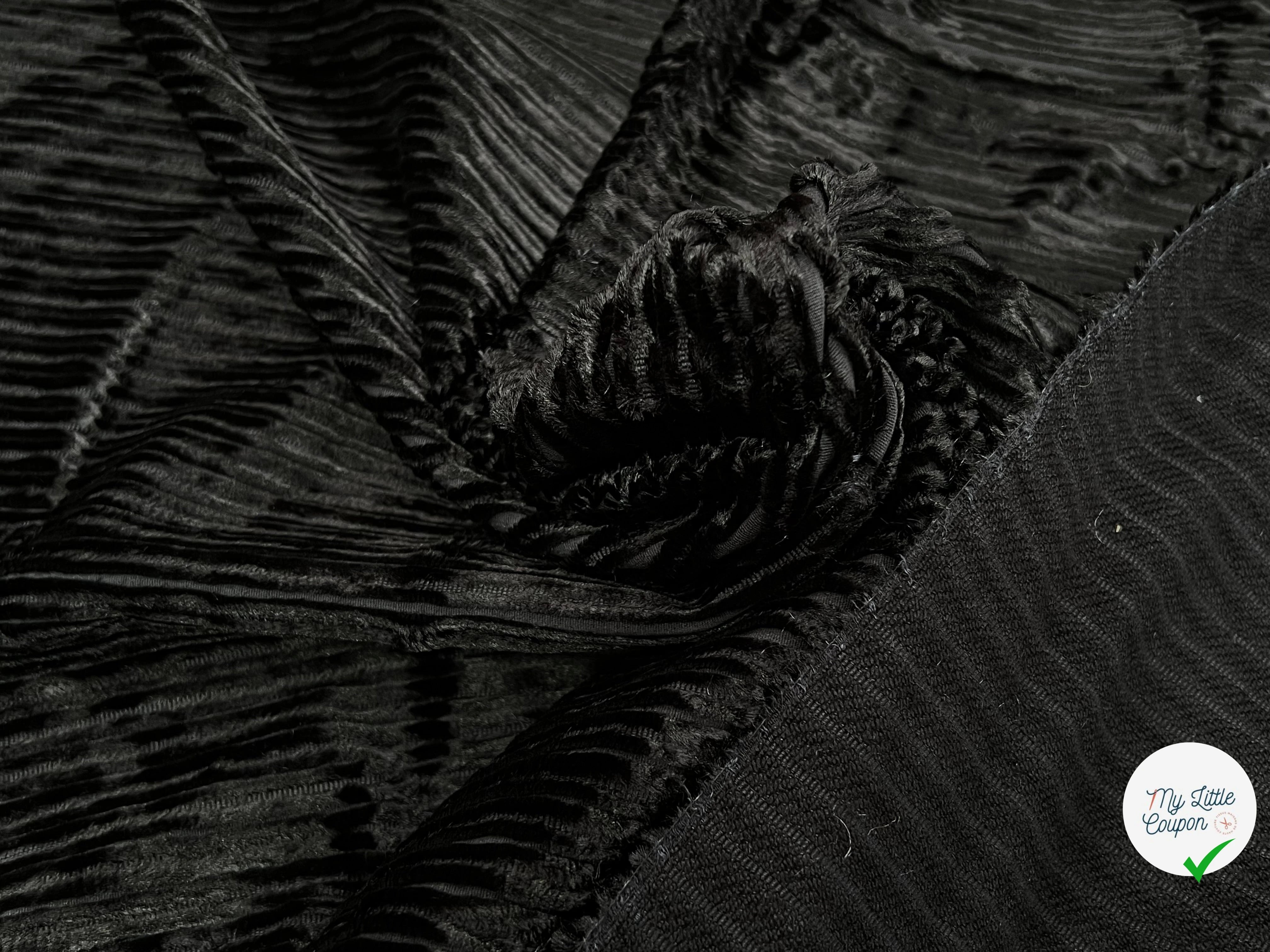 VELOURS PUEBELA NOIR 137CM 100% COTON - My Little Coupon