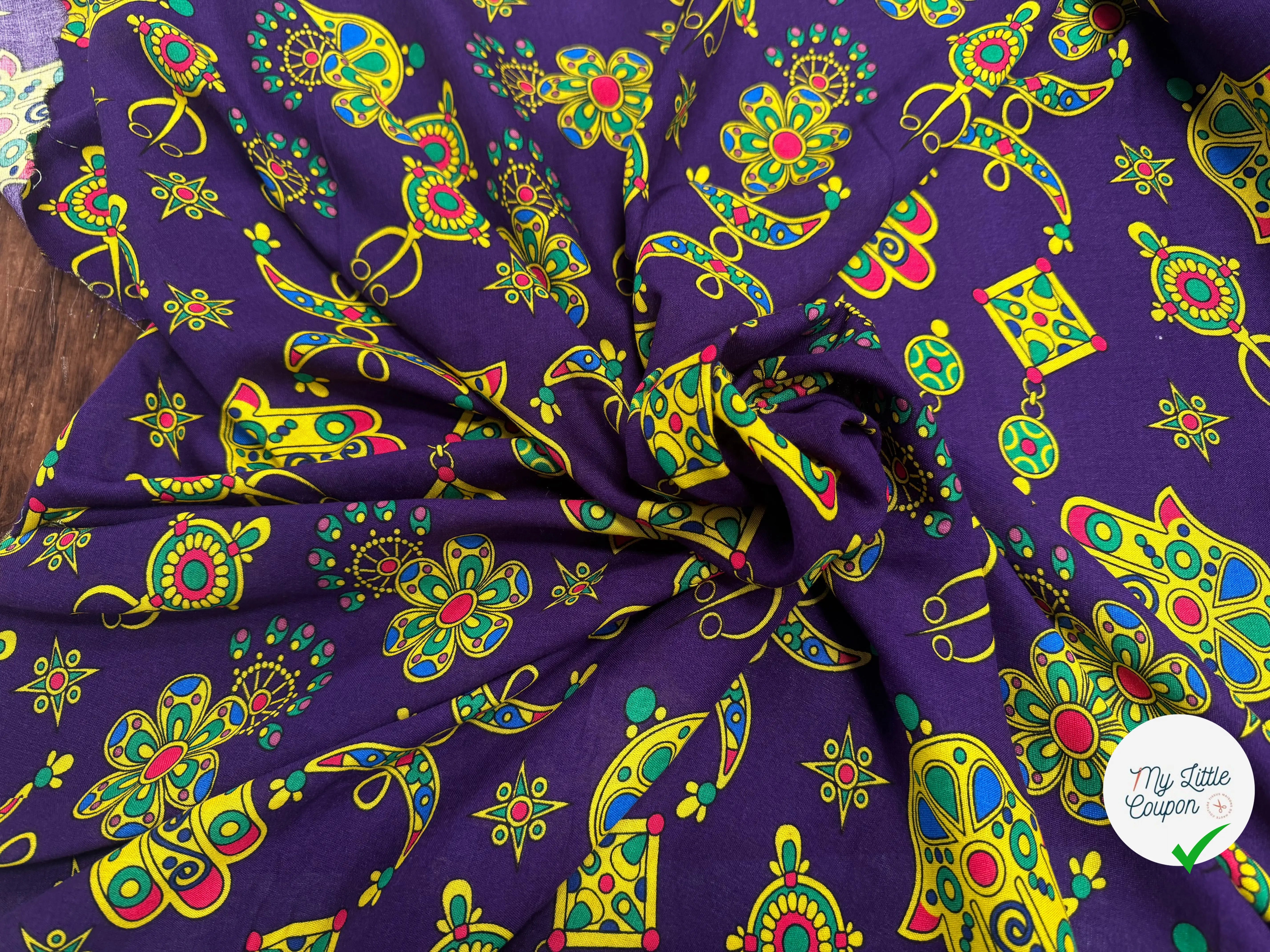 VISCOCE ARLEQUIN AVEC MOTIFS MAINS FOND VIOLET - My Little Coupon