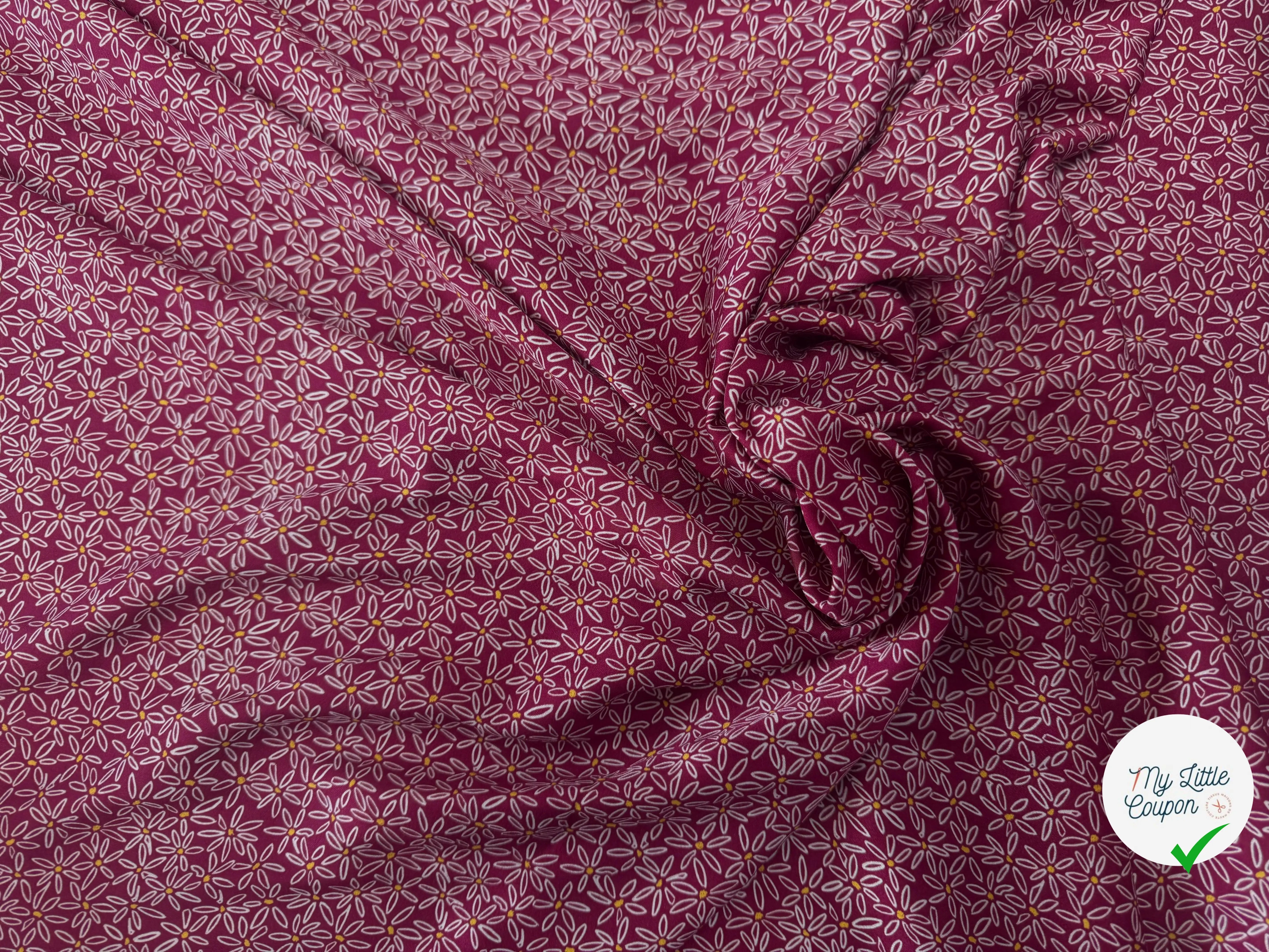 VISCOSE DOUCE TRES LEGEREMENT SATINEE PRINT FLEURS SUR FOND BORDEAUX - My Little Coupon