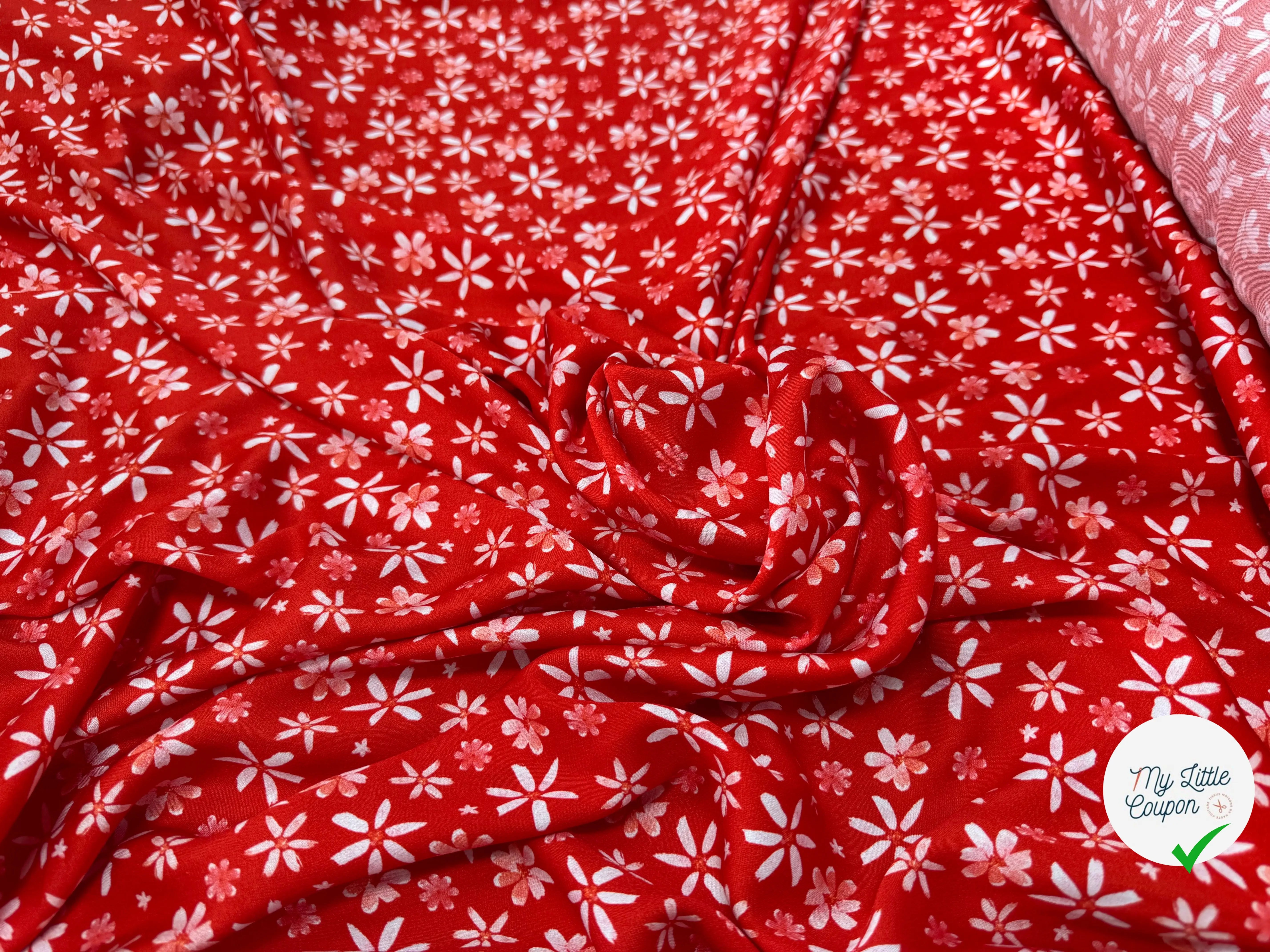 VISCOSE DOUCE TRES LEGEREMENT SATINEE PRINT FLEURS SUR FOND ROUGE - My Little Coupon