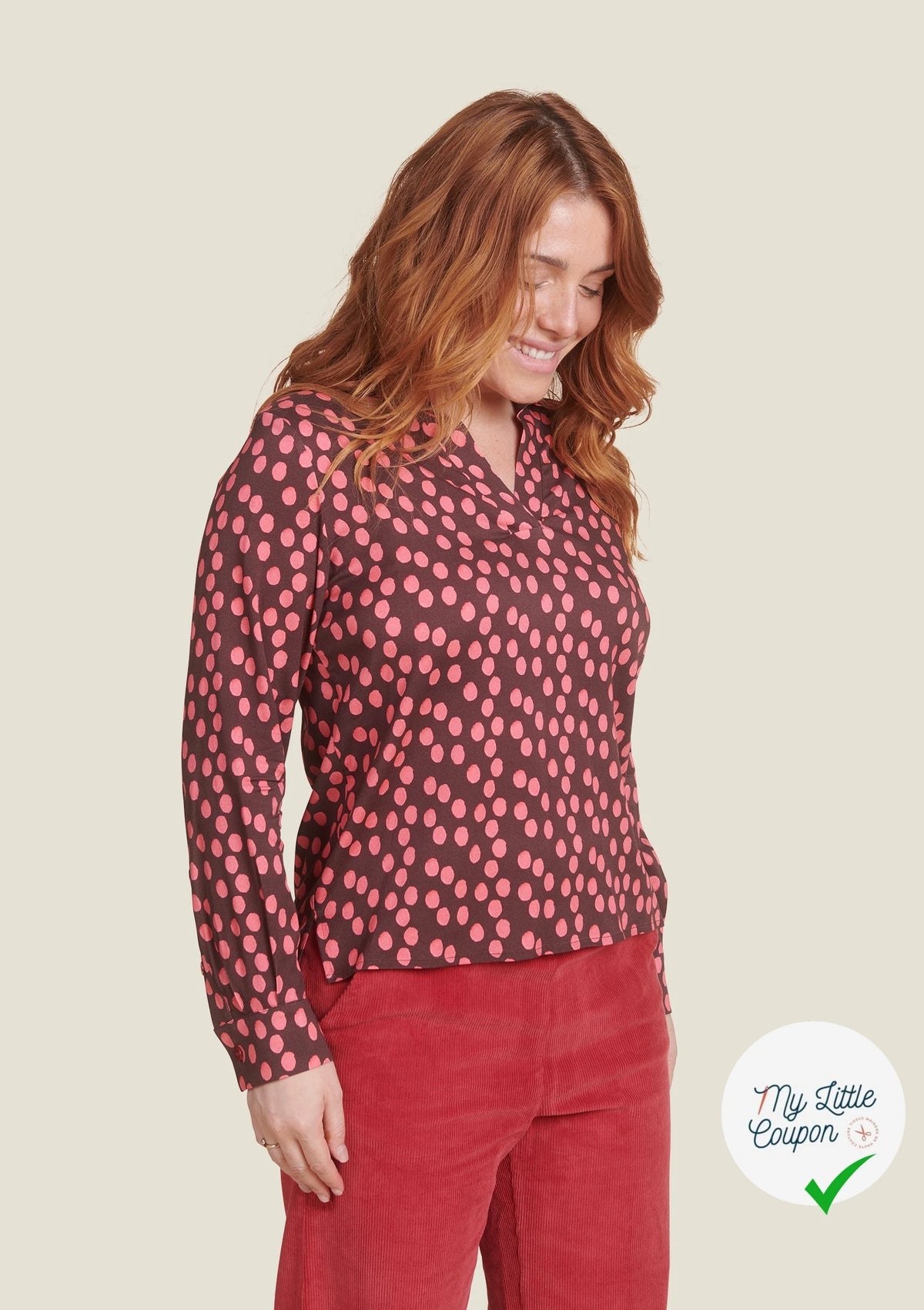 VISCOSE ÉLASTHANNE IMPRIMÉ POIS ROSES FOND MARRON - My Little Coupon