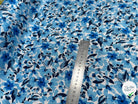 VISCOSE FLUIDE FOND BLANC MOTIFS FLORAUX BLEU - My Little Coupon