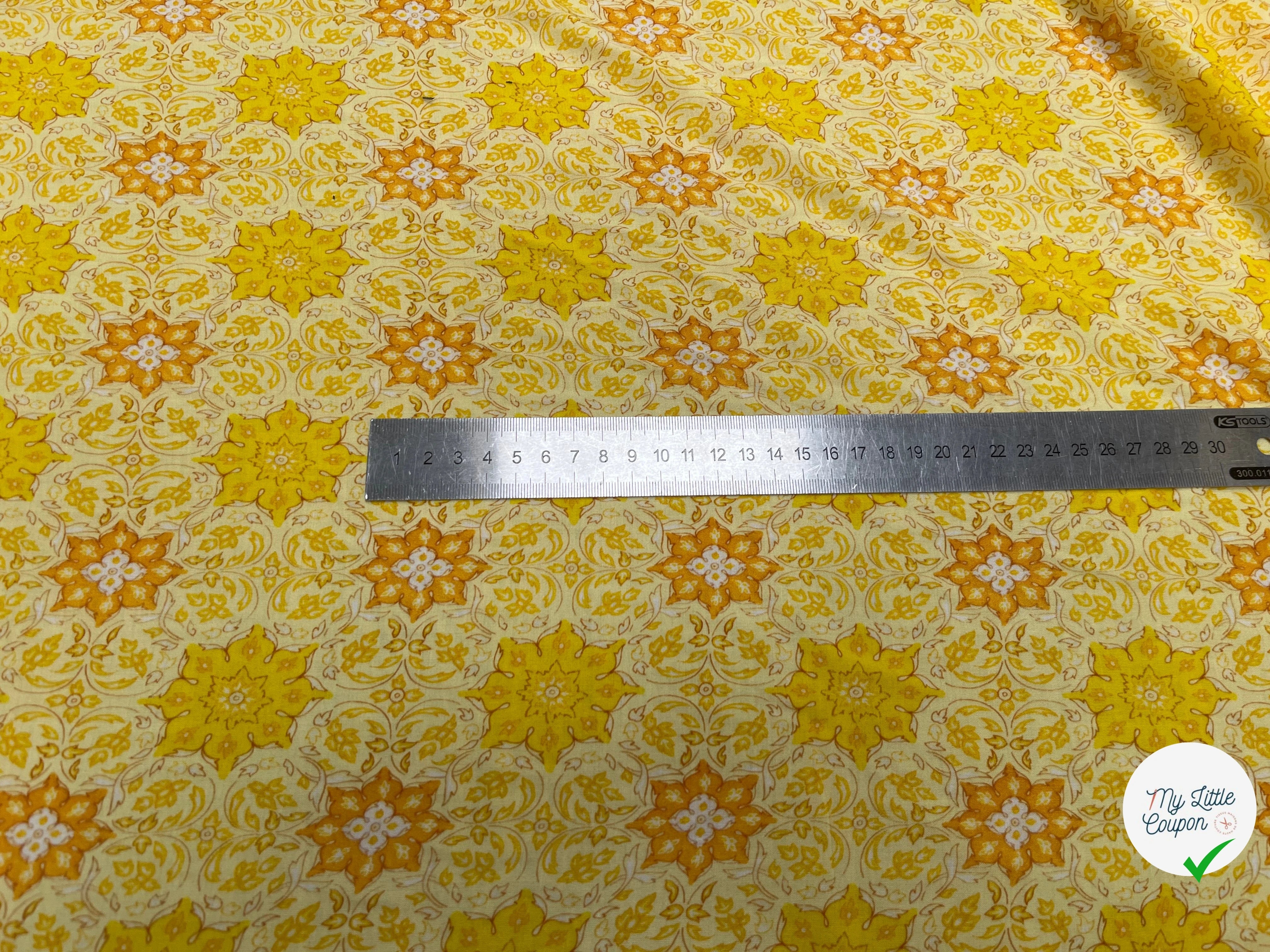 VISCOSE FOND JAUNE MOTIF FLEURS - My Little Coupon