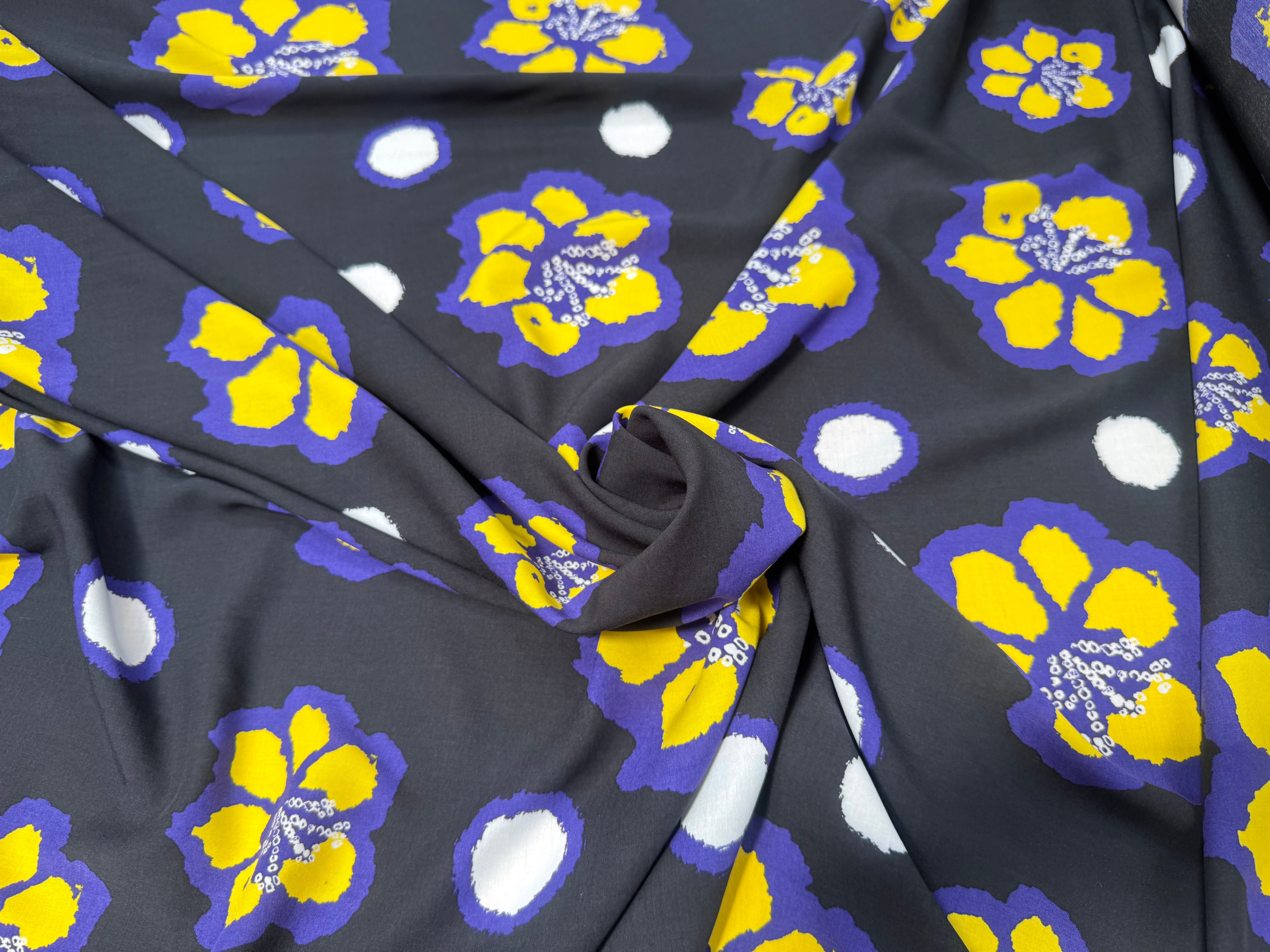 VISCOSE FOND NOIR FLEURS VIOLET - My Little Coupon