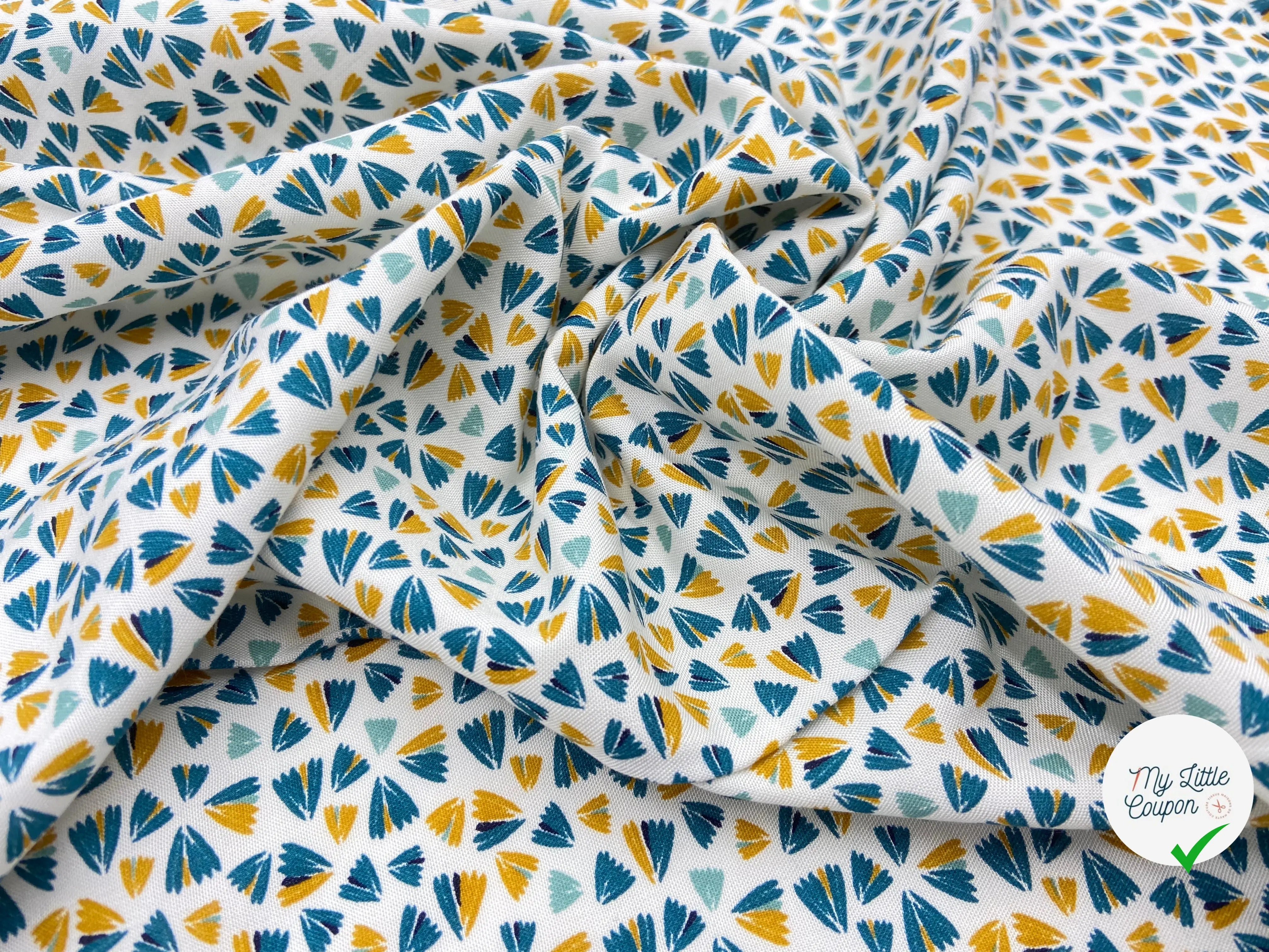 VISCOSE IMPRIMÉE MULTITUDE D'ENVENTAILS COLORÉS - My Little Coupon - tissu - coudre
