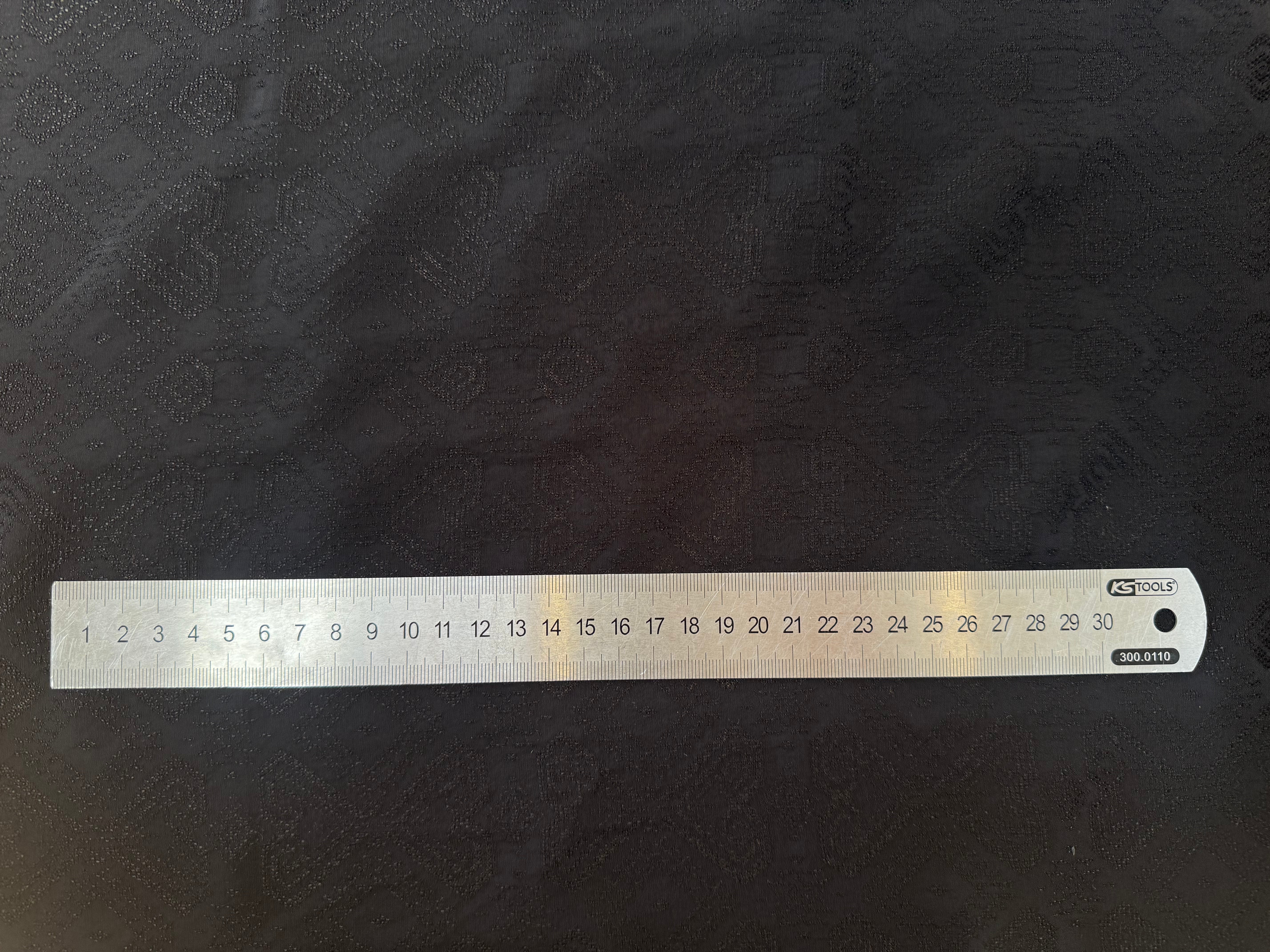 VISCOSE JACQUARD NOIR MOTIFS TONS SUR TONS BRILLANTS - My Little Coupon