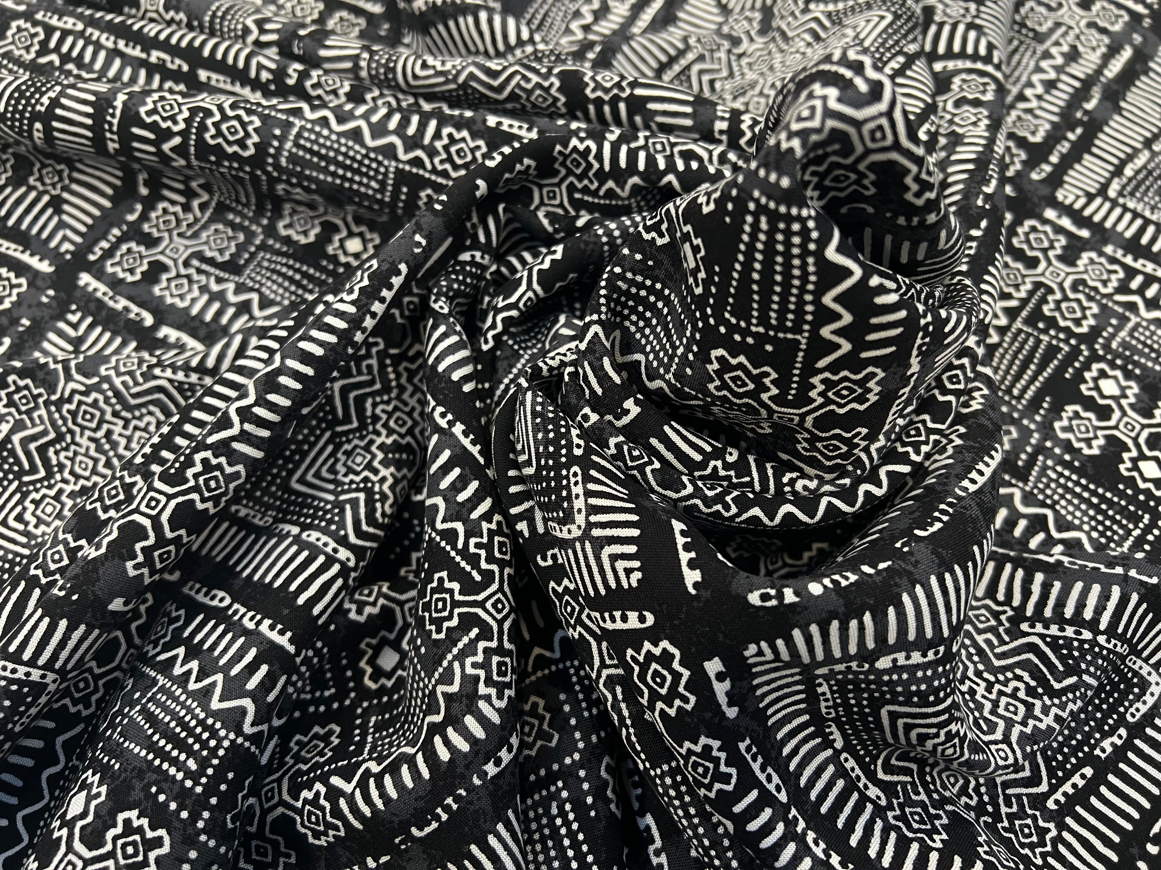 VISCOSE  MOTIF GEOMETRIQUE MSO