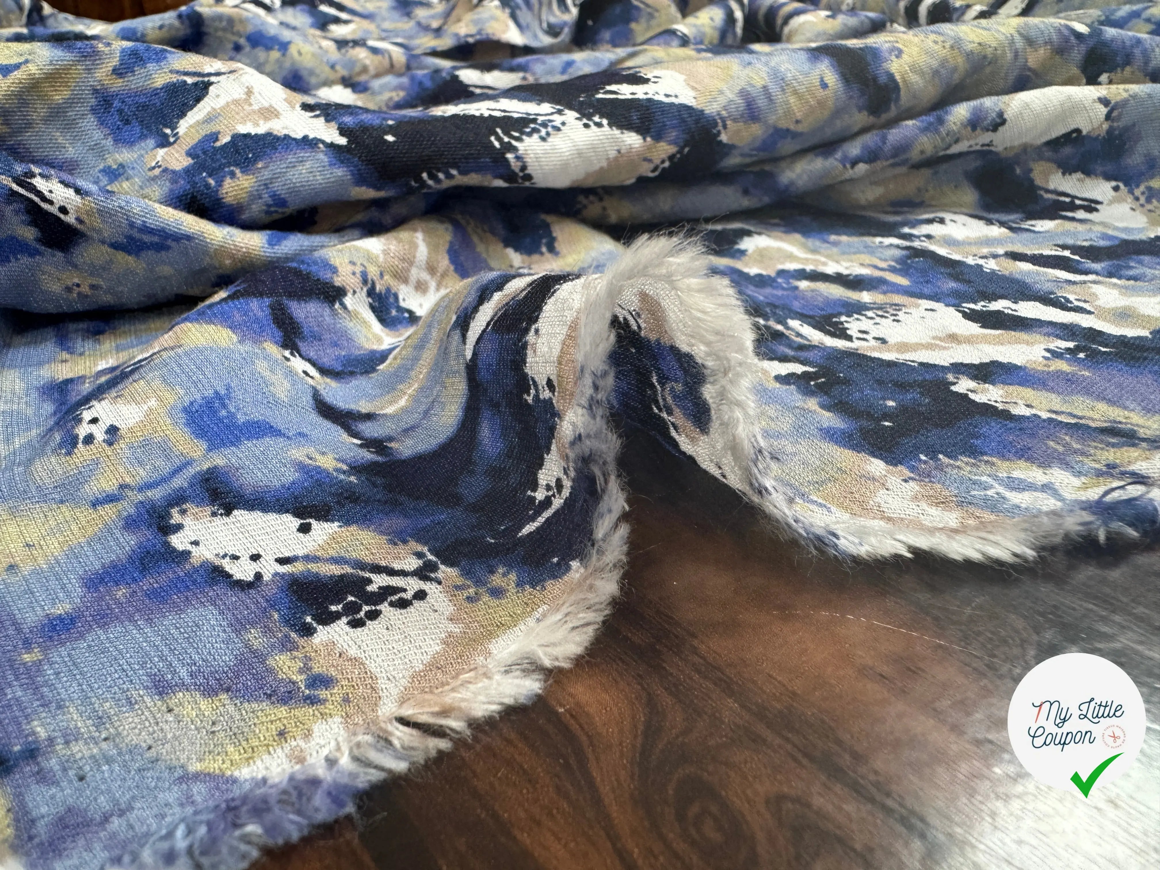VISCOSE NYLON TWILL TISSU IMPRIMÉ ABSTRAIT BLEU MARINE - My Little Coupon