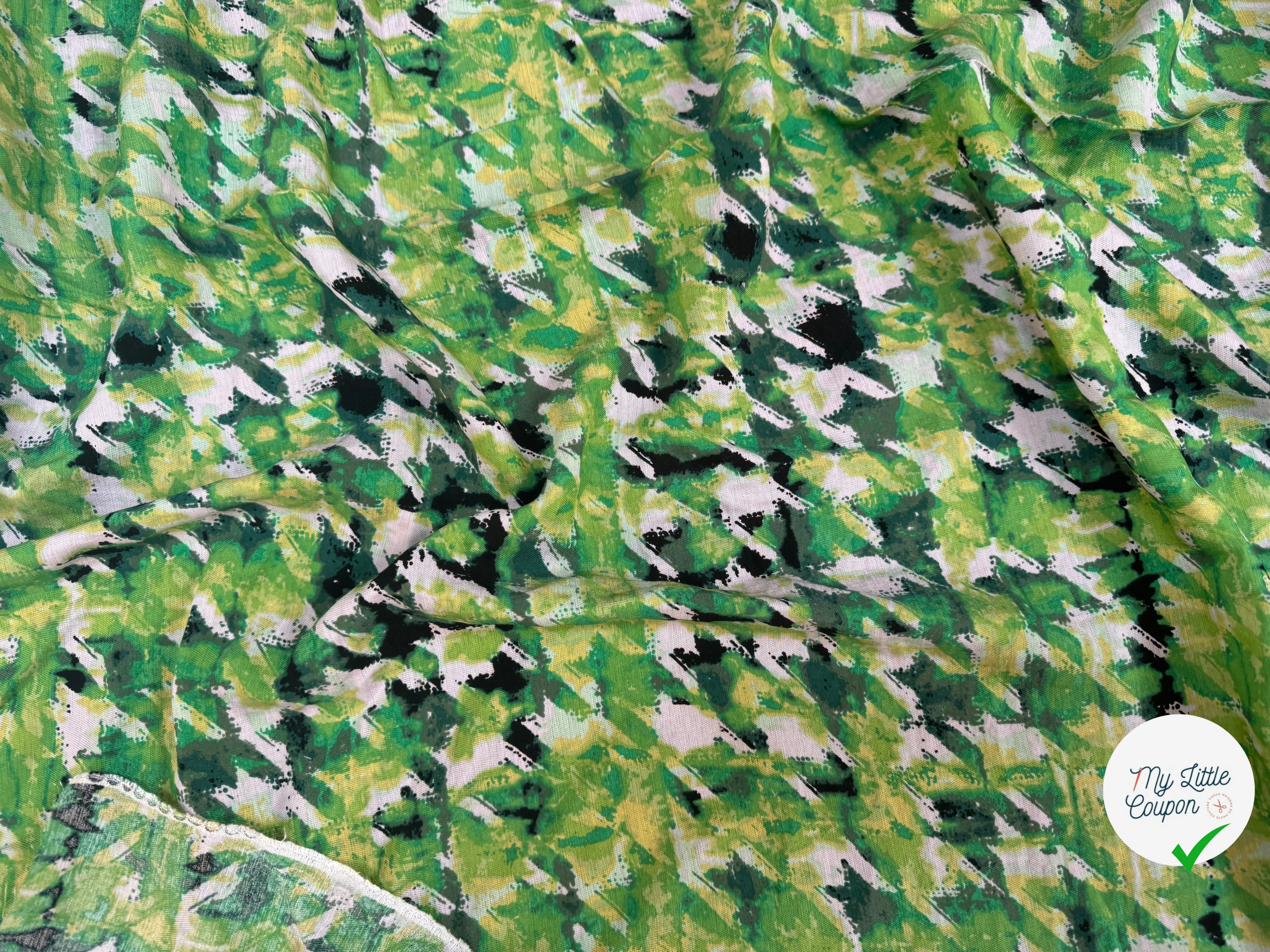 VISCOSE NYLON TWILL TISSU IMPRIMÉ ABSTRAIT VERT - My Little Coupon