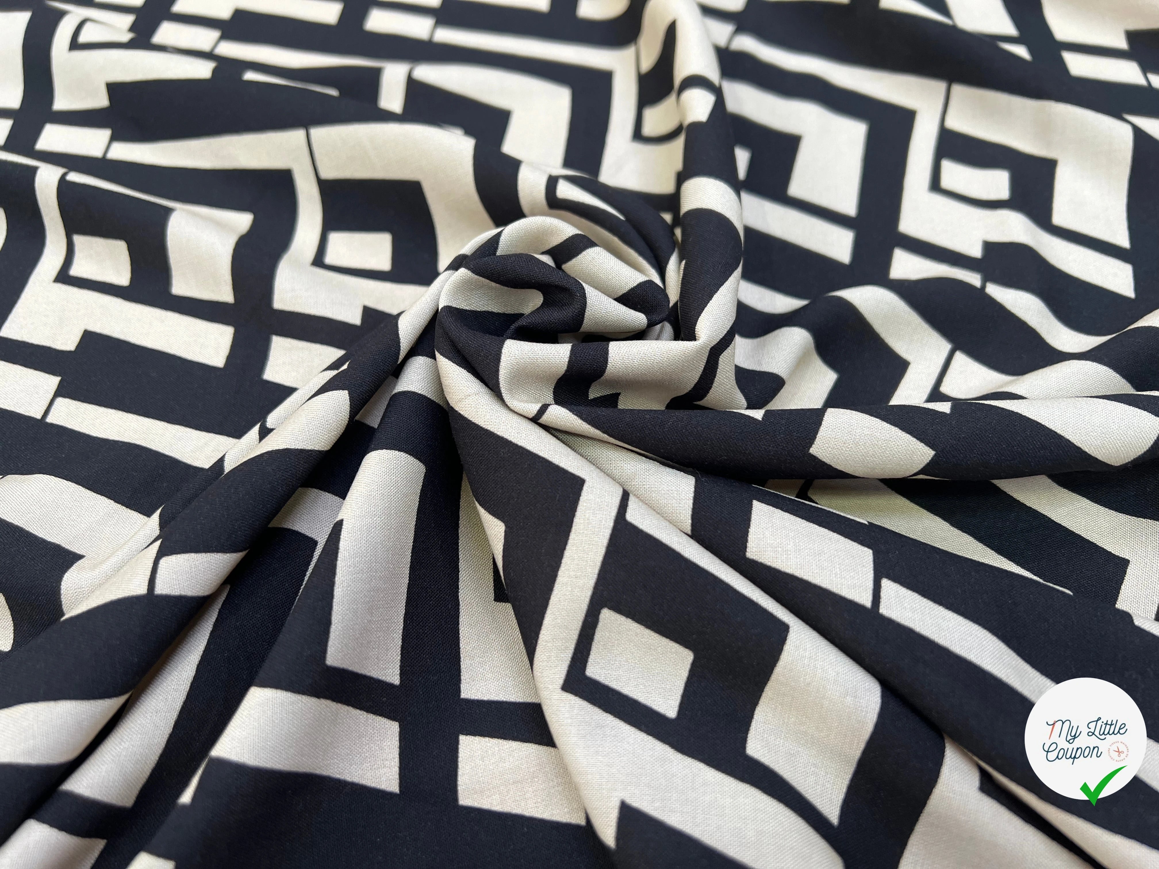 VISCOSE OPTIQUE NOIR ET BLANC 140 CM - My Little Coupon