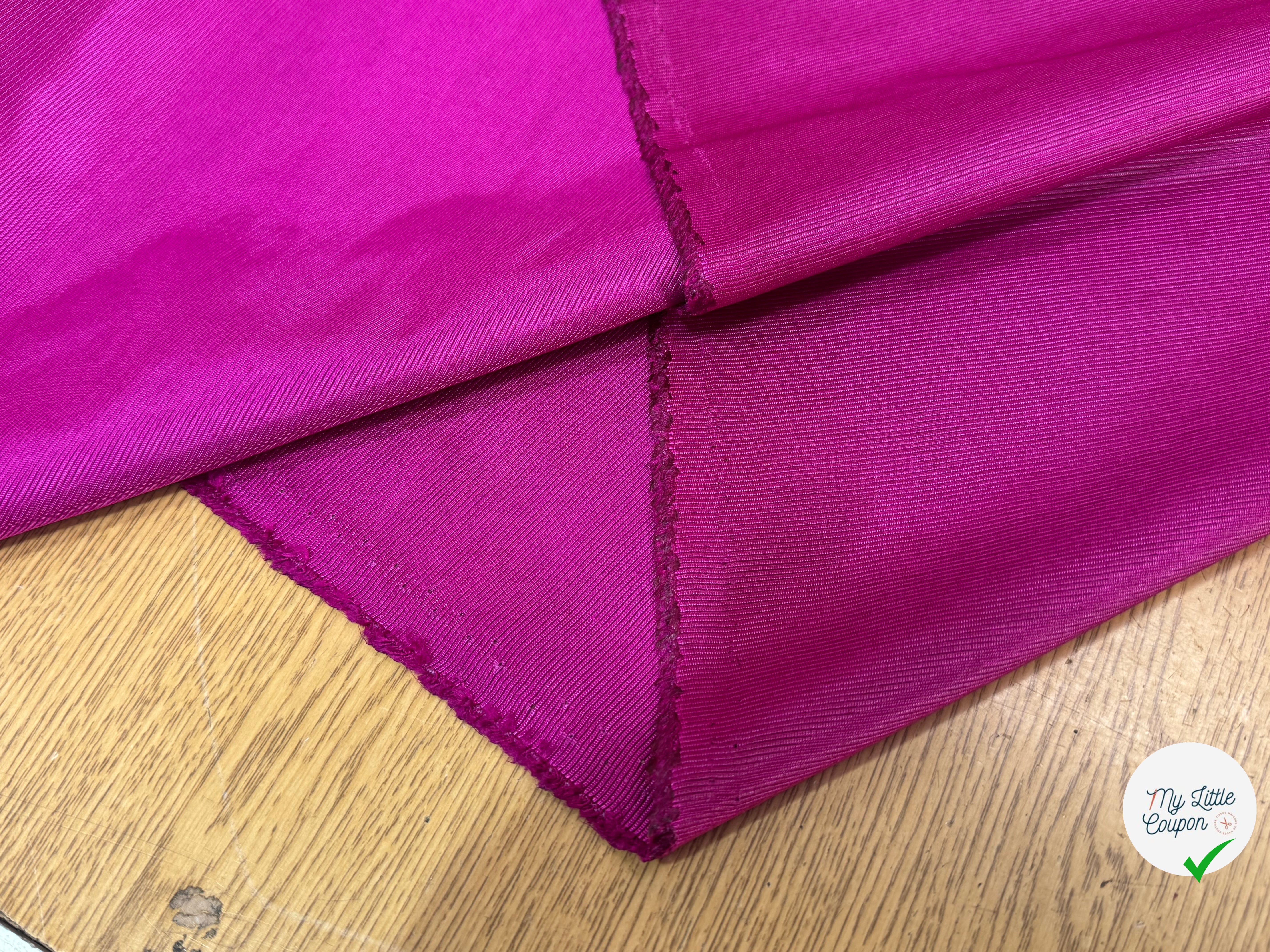 VISCOSE OTTOMAN TRAITEMENT TÉFLON ROSE FUSHIA - My Little Coupon