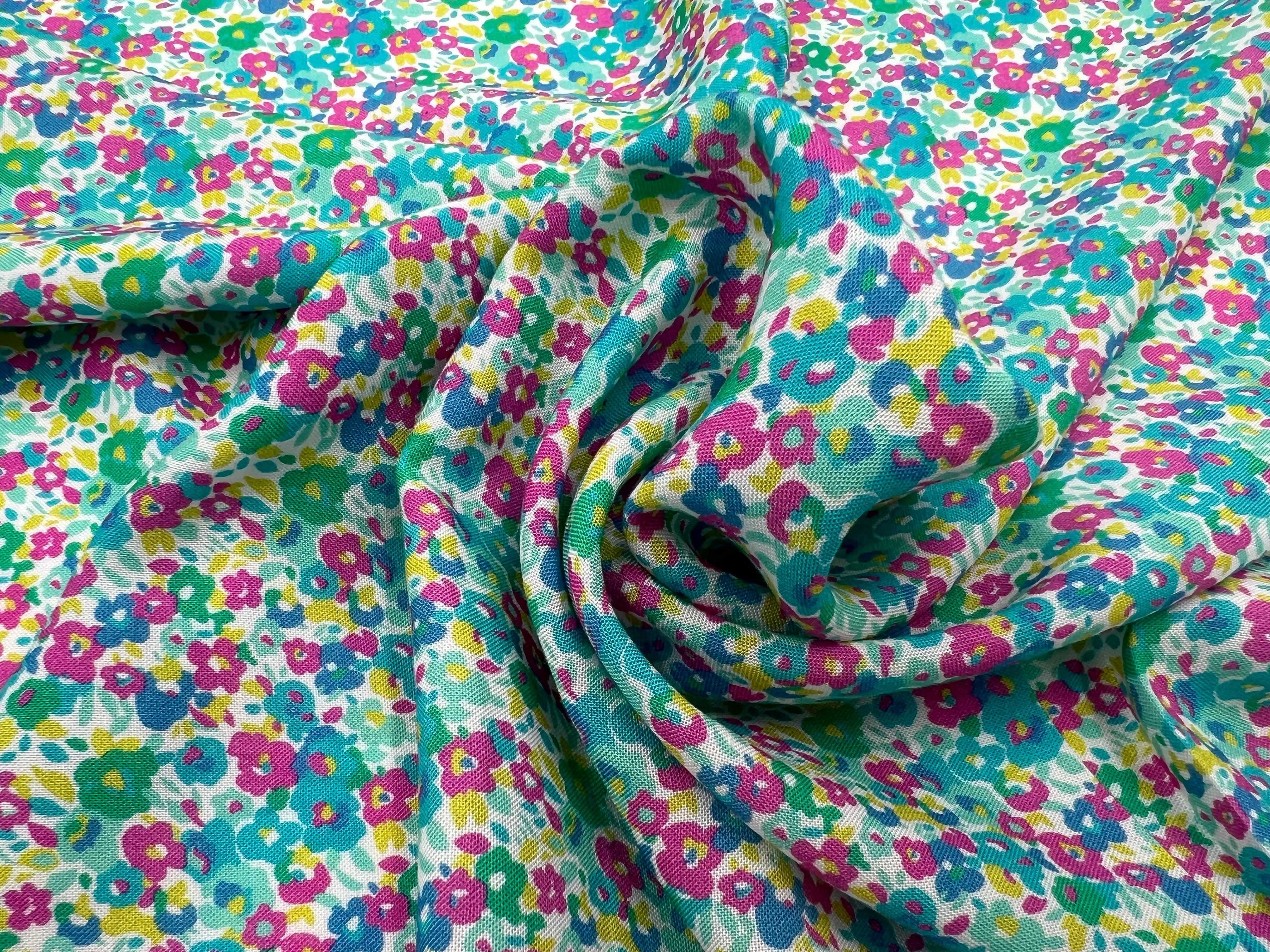 VISCOSE PARTERRE DE FLEURS MULTICOLORES MLC INTERN