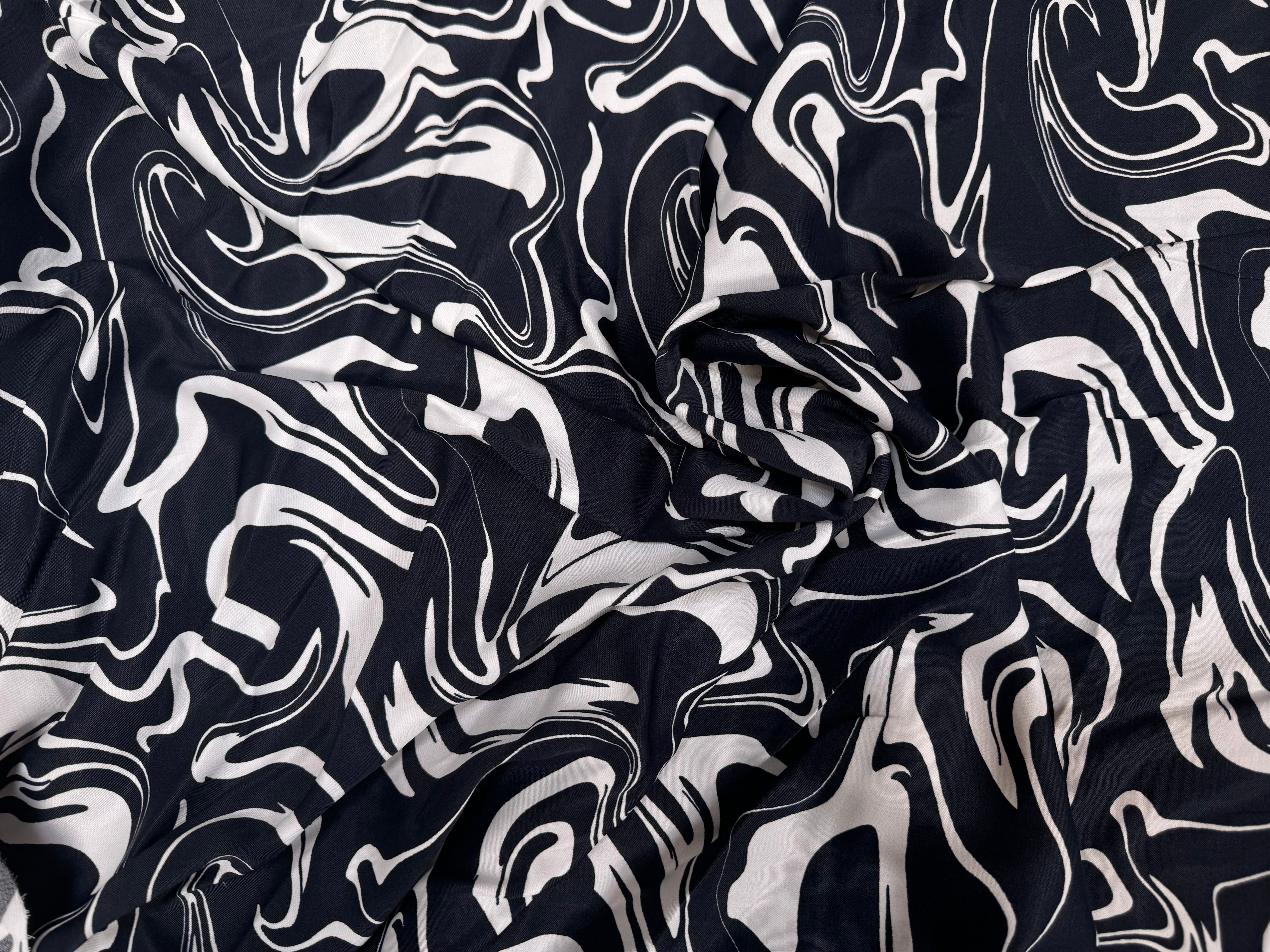 VISCOSE SATIN TISSU IMPRIMÉ ABSTRAIT BLEU MARINE - My Little Coupon