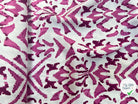 VISCOSE SATIN TISSU IMPRIMÉ TACHES FUCHSIA - My Little Coupon