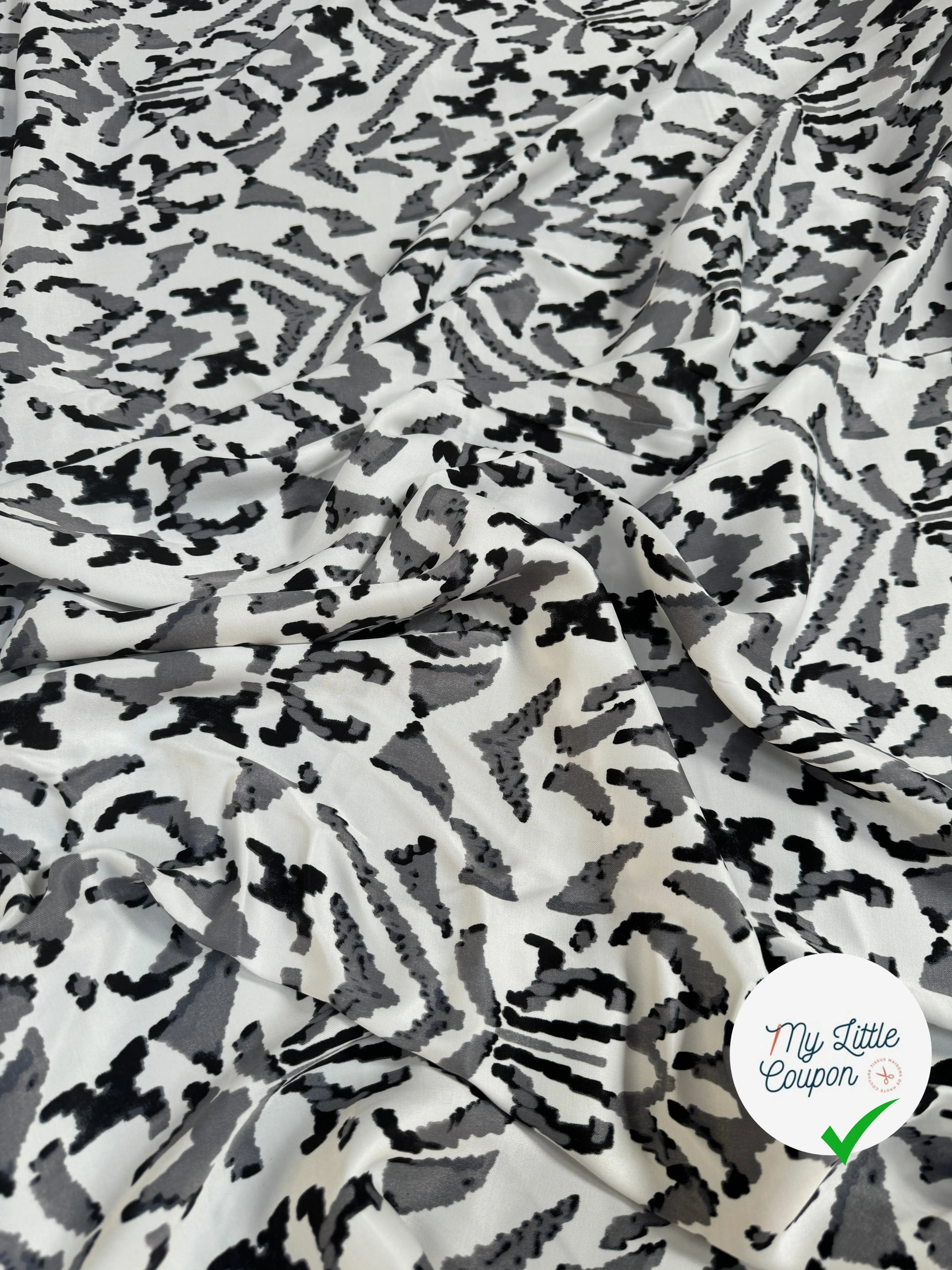 VISCOSE SATIN TISSU IMPRIMÉ TACHES NOIR - My Little Coupon