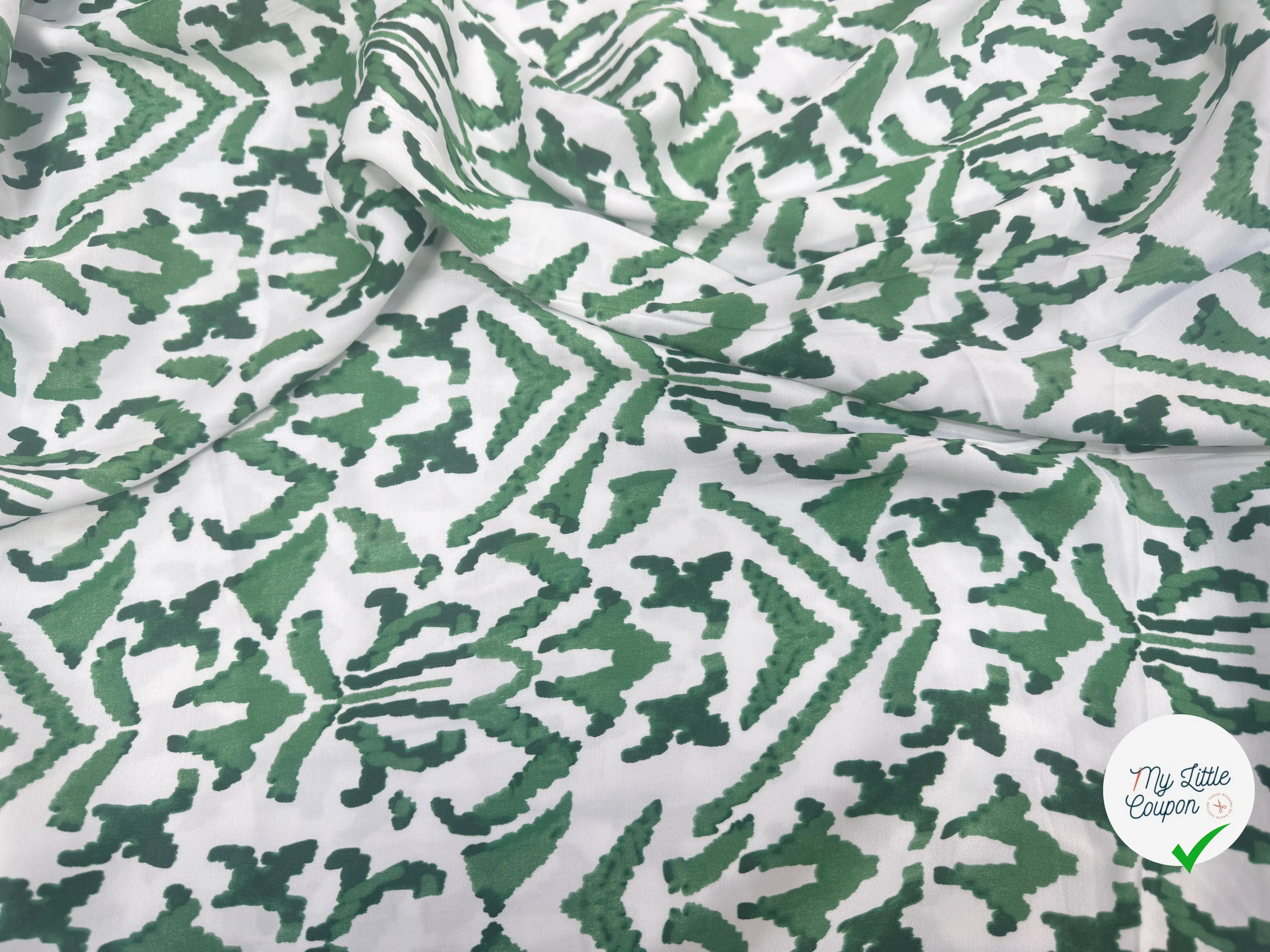 VISCOSE SATIN TISSU IMPRIMÉ TACHES VERT - My Little Coupon
