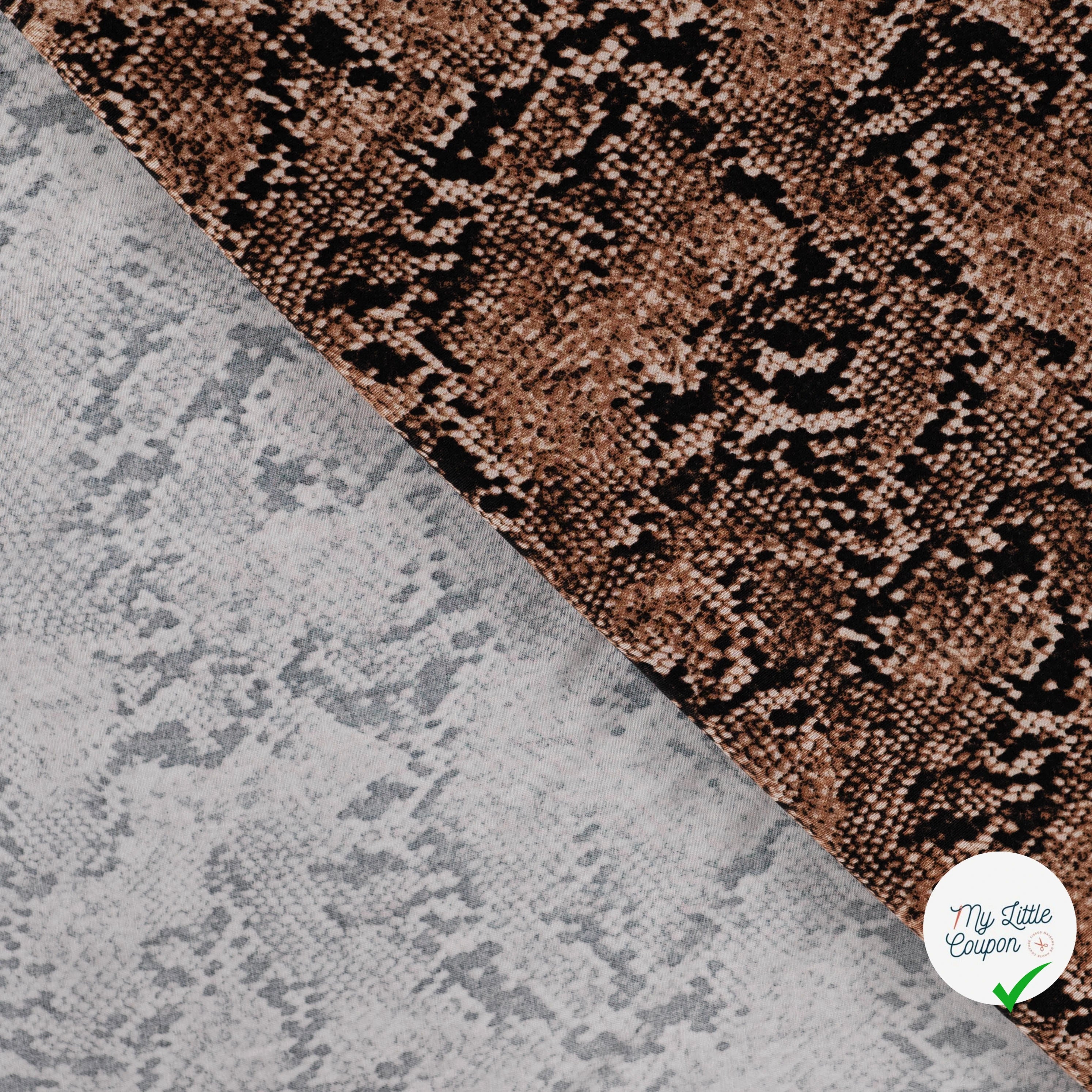 Viscose stretch imprimée serpent taupe - détail du motif