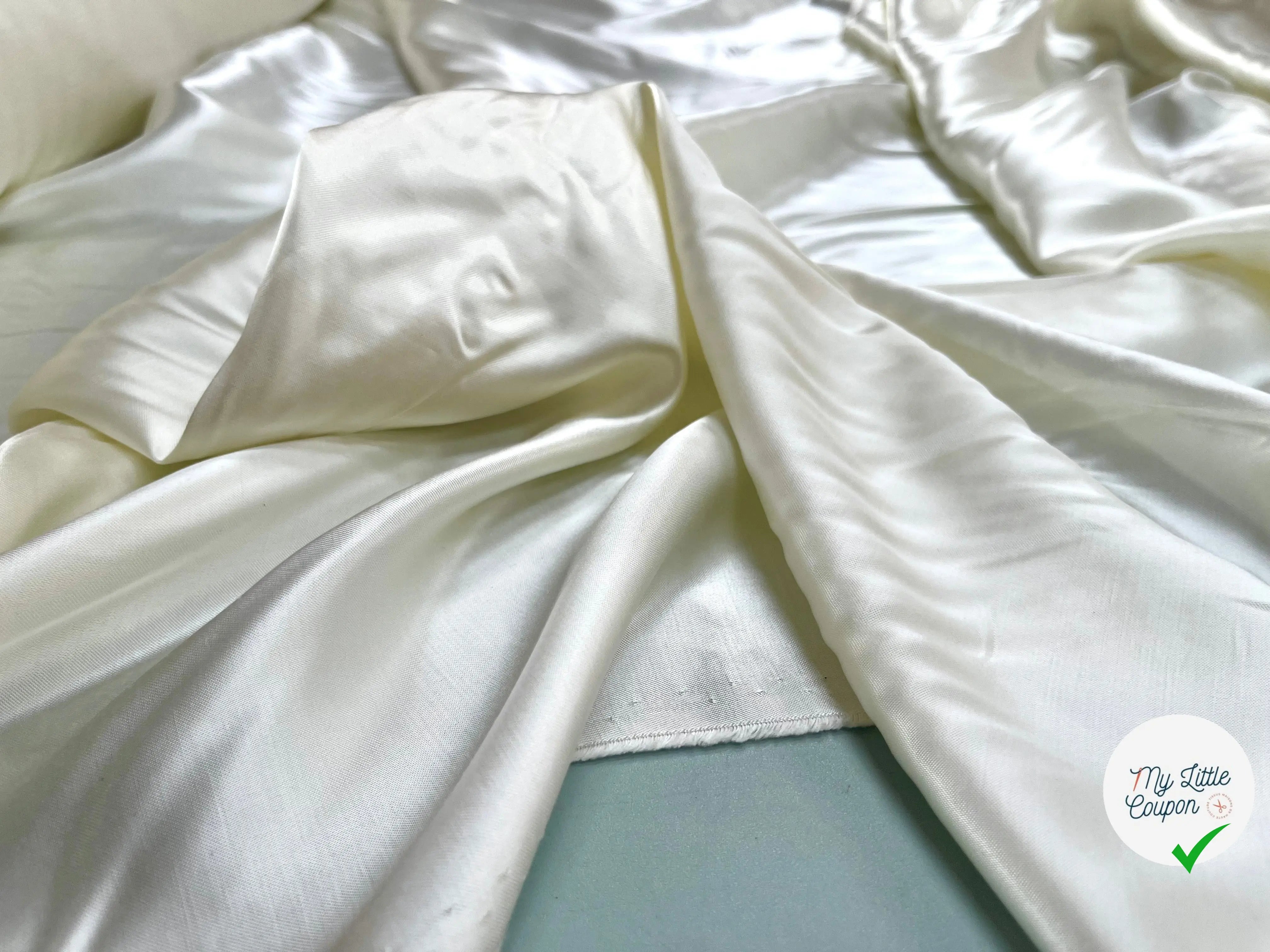 VISCOSE UNI BEIGE SATINÉ SERGÉE - My Little Coupon