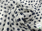 VOILE CHIFFON POIS BLEU SUR BLANC MLC INTERN