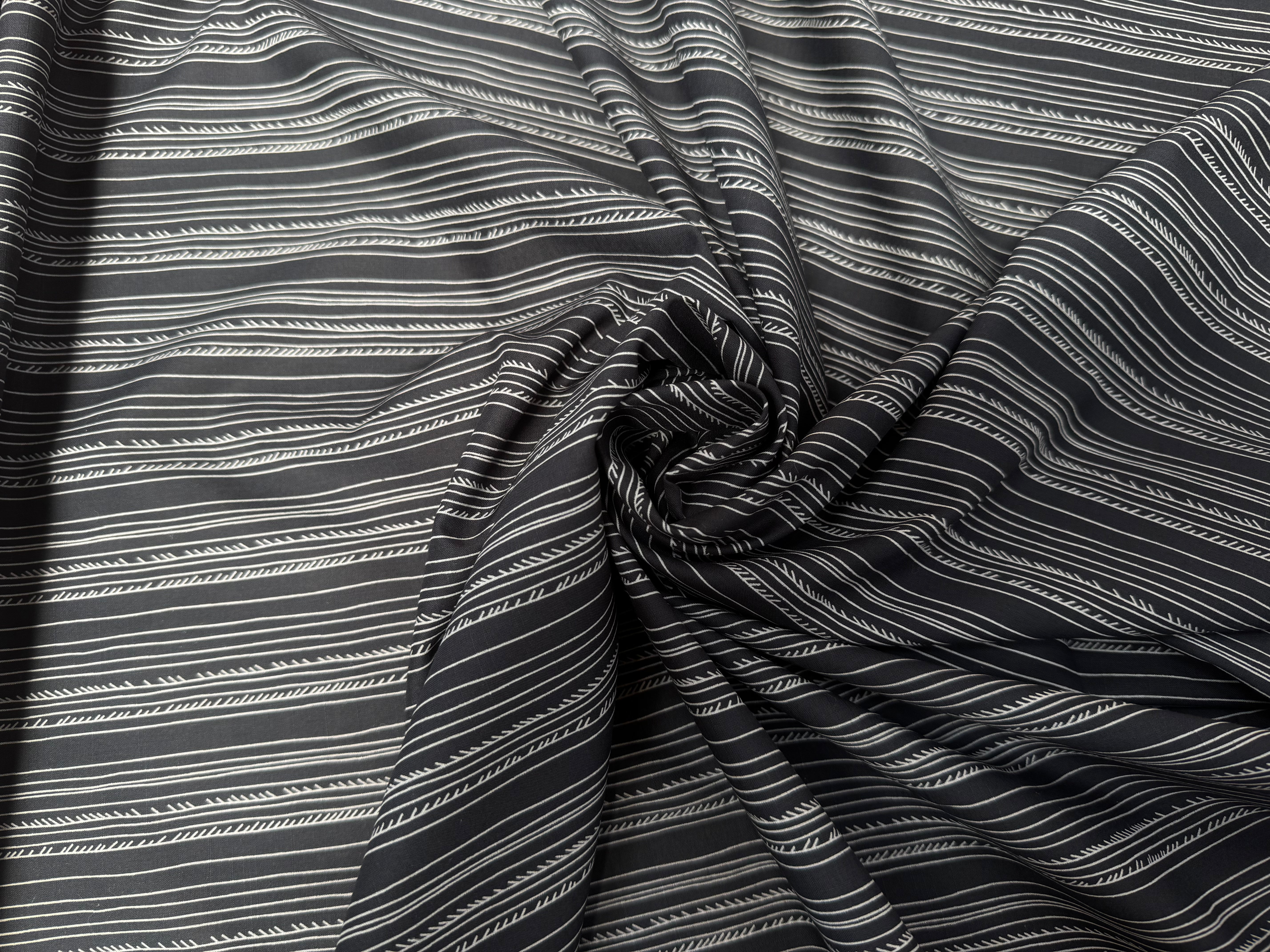 VOILE DE COTON FOND GRIS NAVY MOTIFS BLANC - My Little Coupon