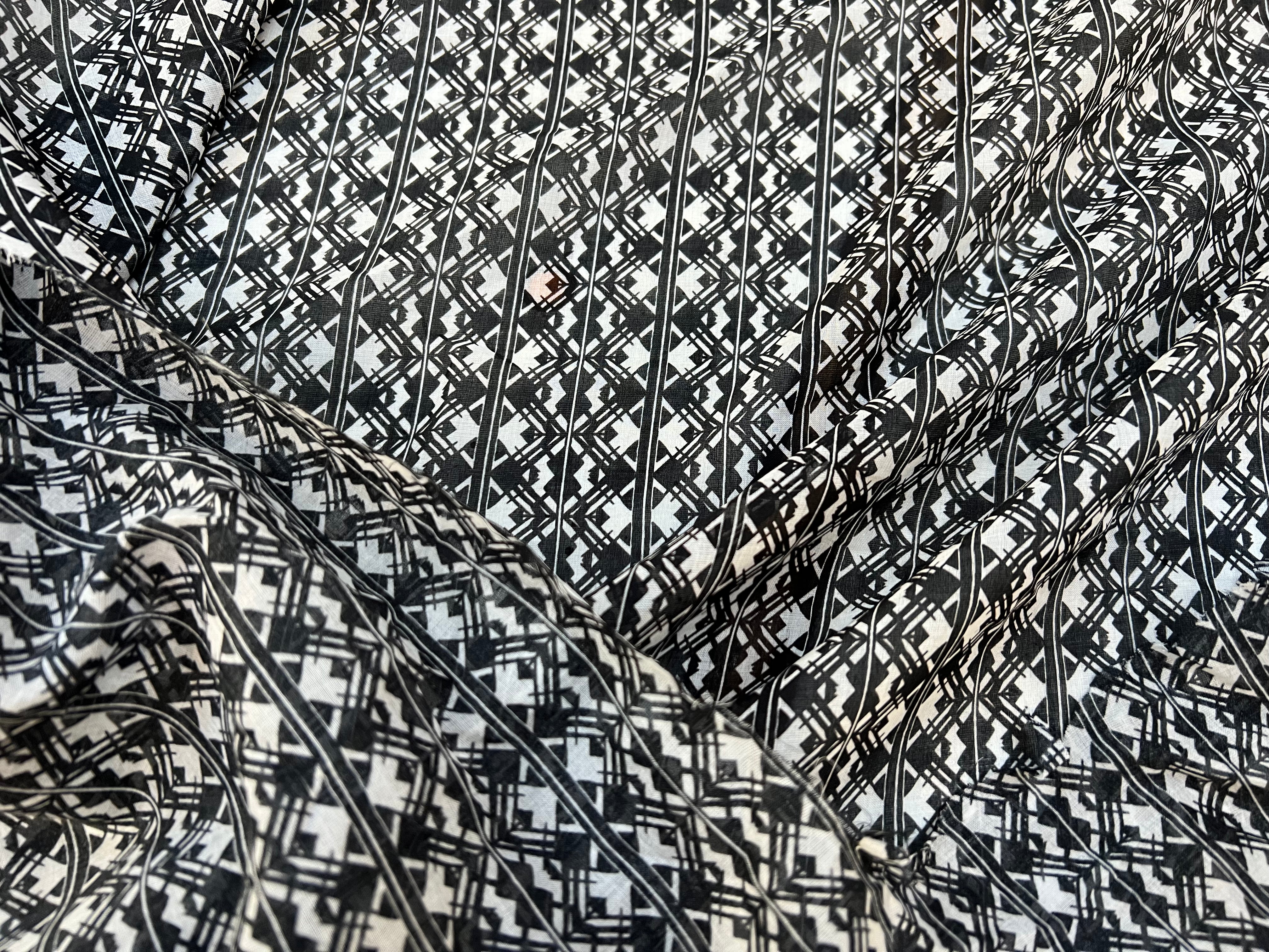 VOILE DE COTON MOTIF TOTEM BLACK AND WHITE MLC INTERN