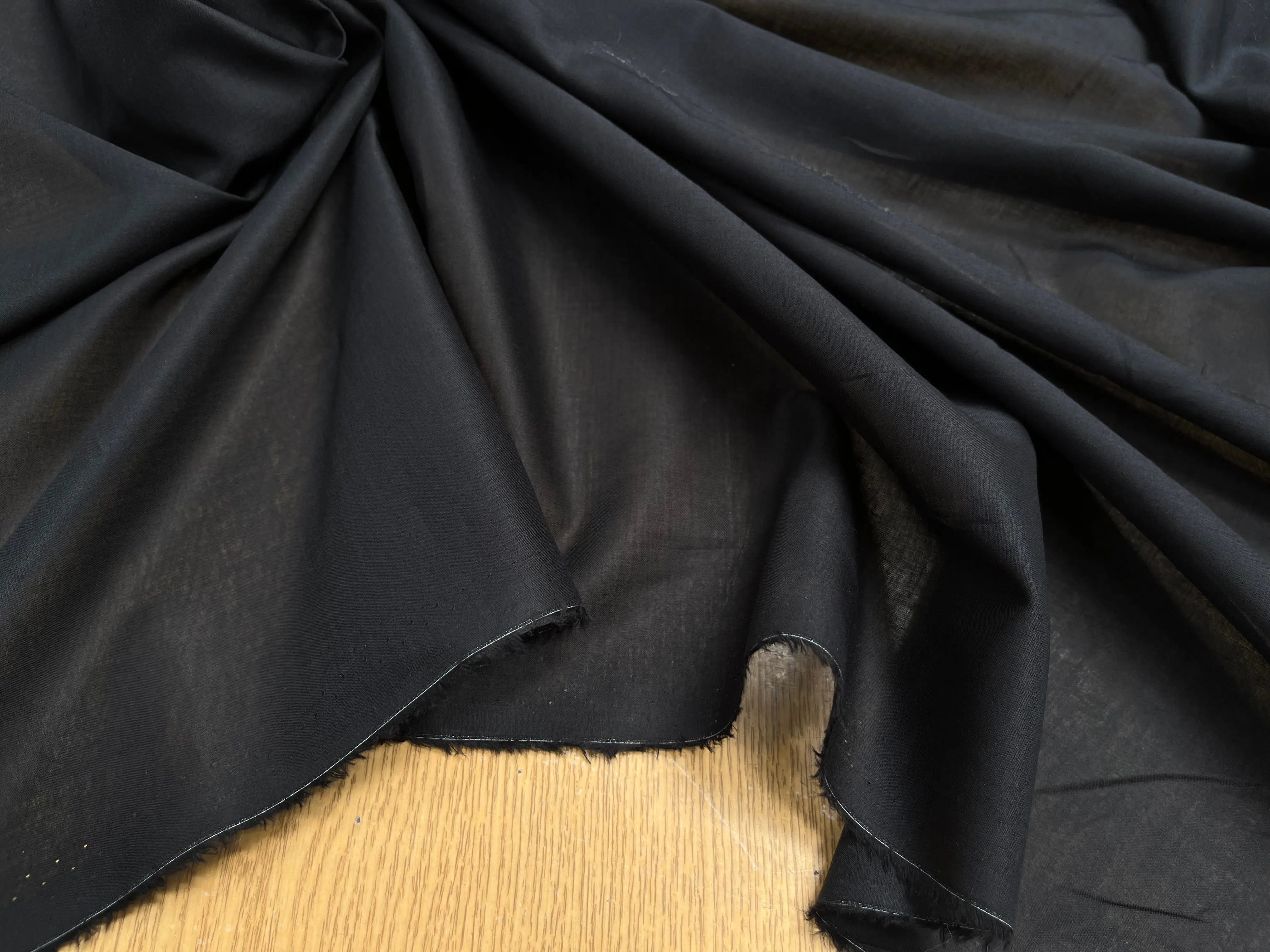 VOILE DE COTON NOIR SOUPLE - My Little Coupon