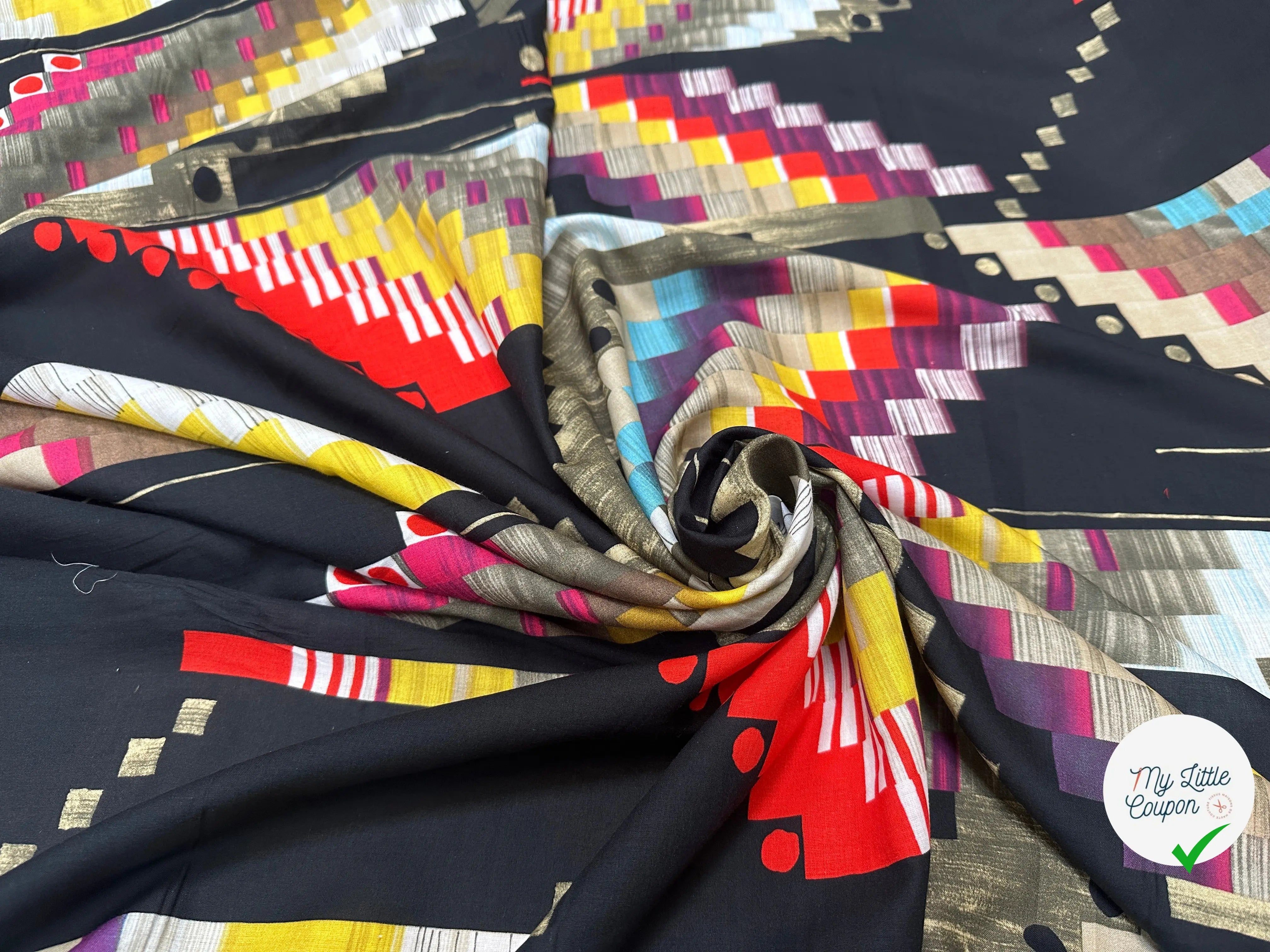 VOILE DE COTON ORIGAMI DE COULEUR FOND NOIR - My Little Coupon