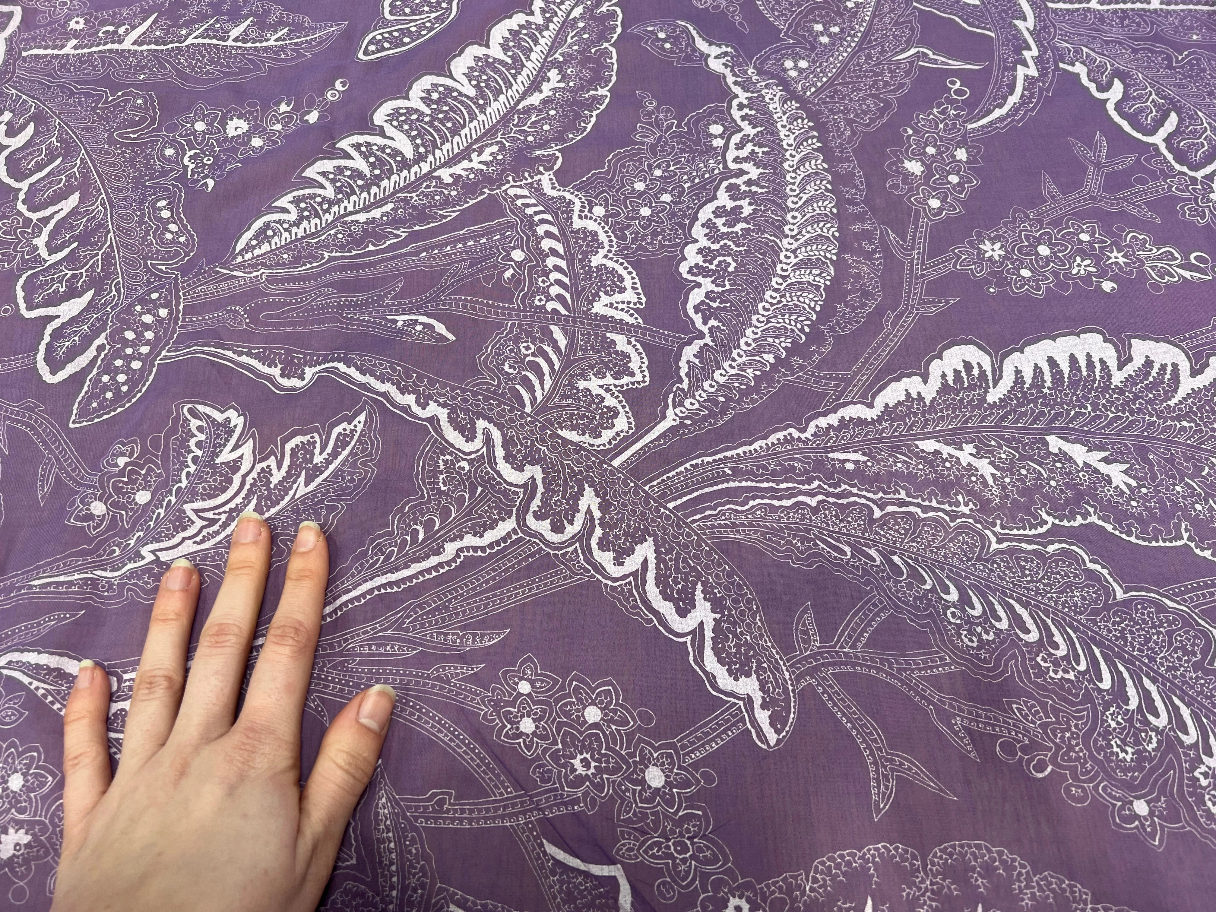 VOILE DE COTON VIOLET MOTIF FEUILLE BLANCHE - My Little Coupon